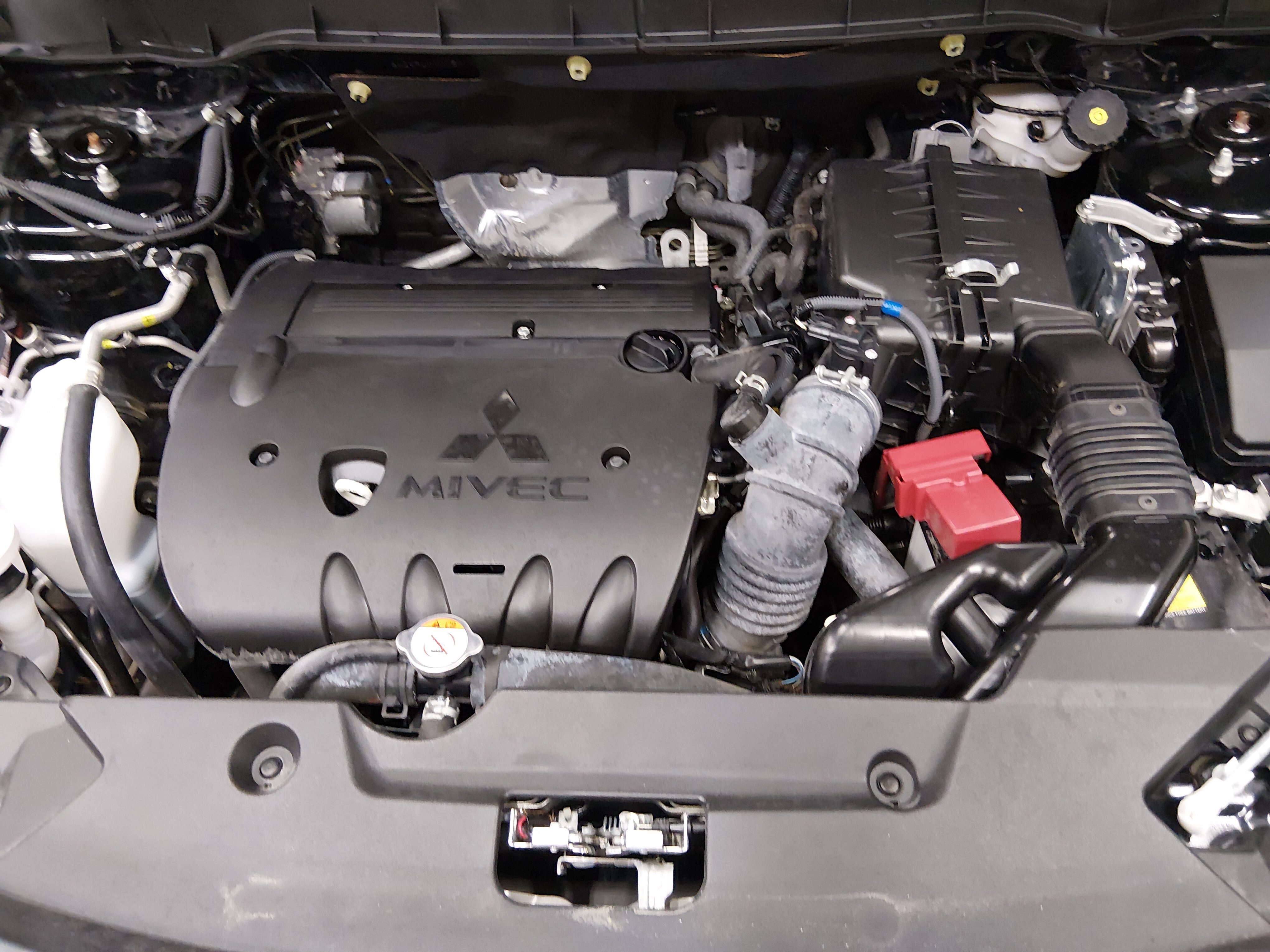 2024 Mitsubishi Outlander Sport ES - Photo 9