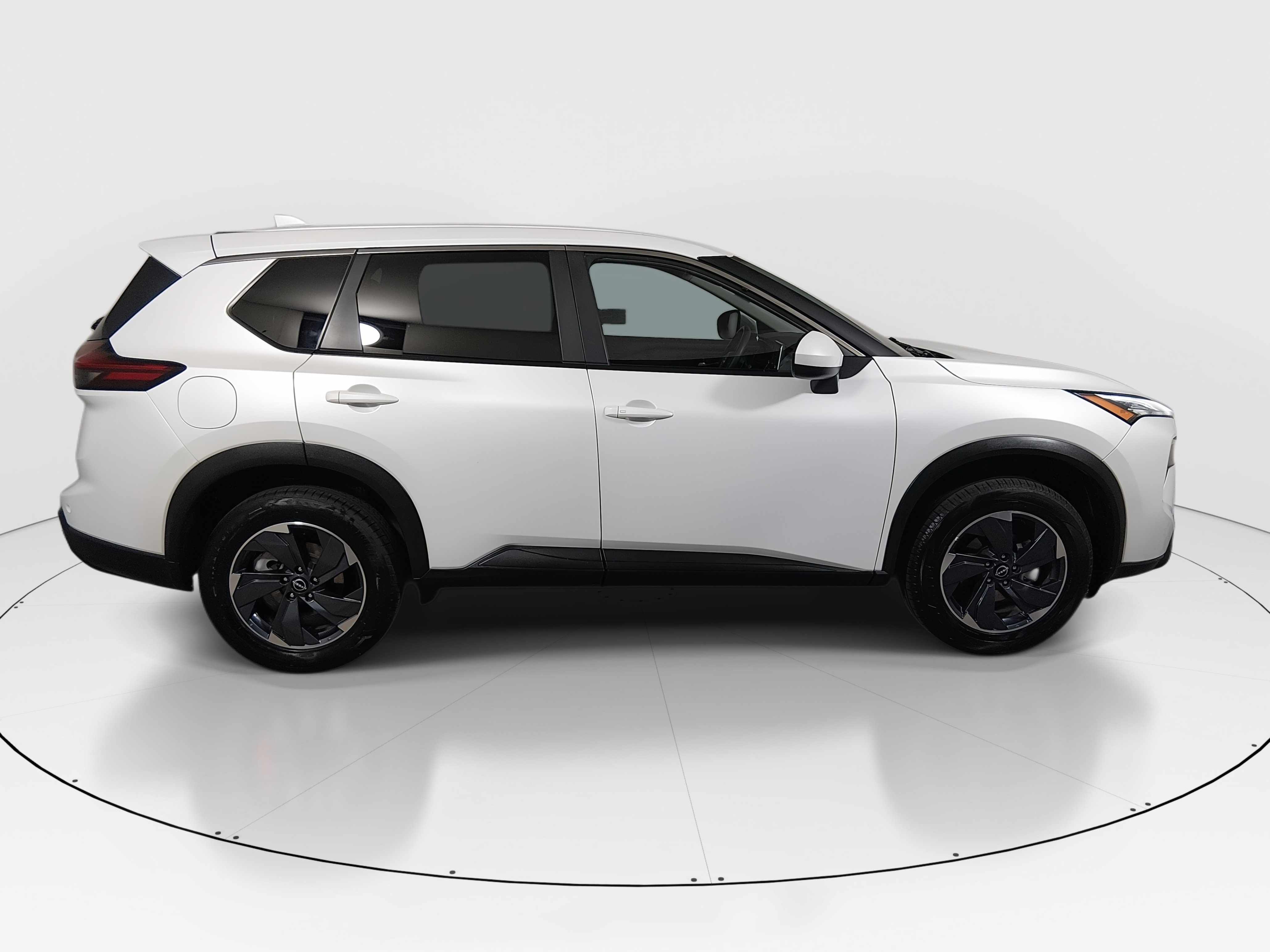 2024 Nissan Rogue SV - Photo 8