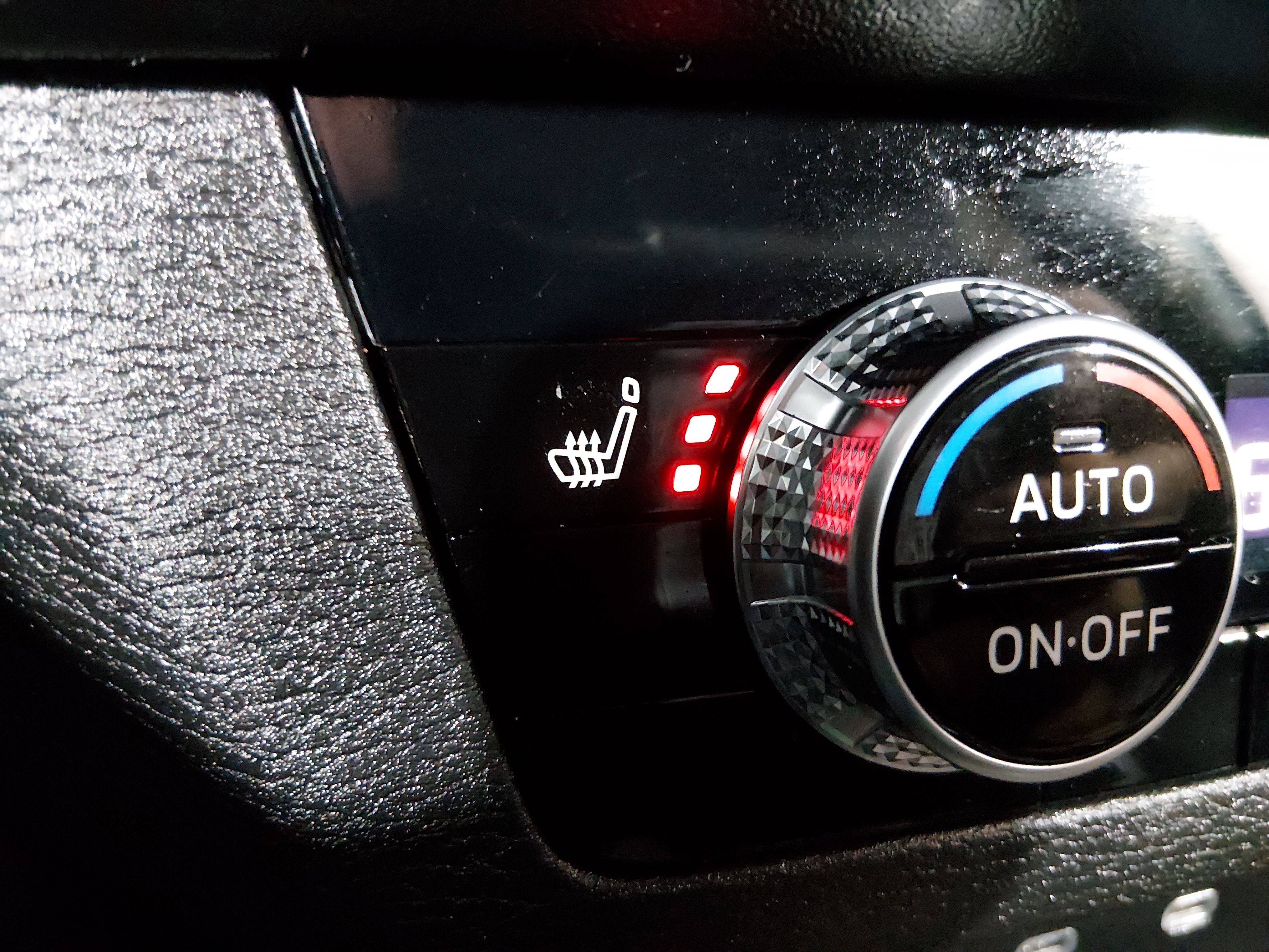 2025 Mitsubishi Outlander SE - Photo 19