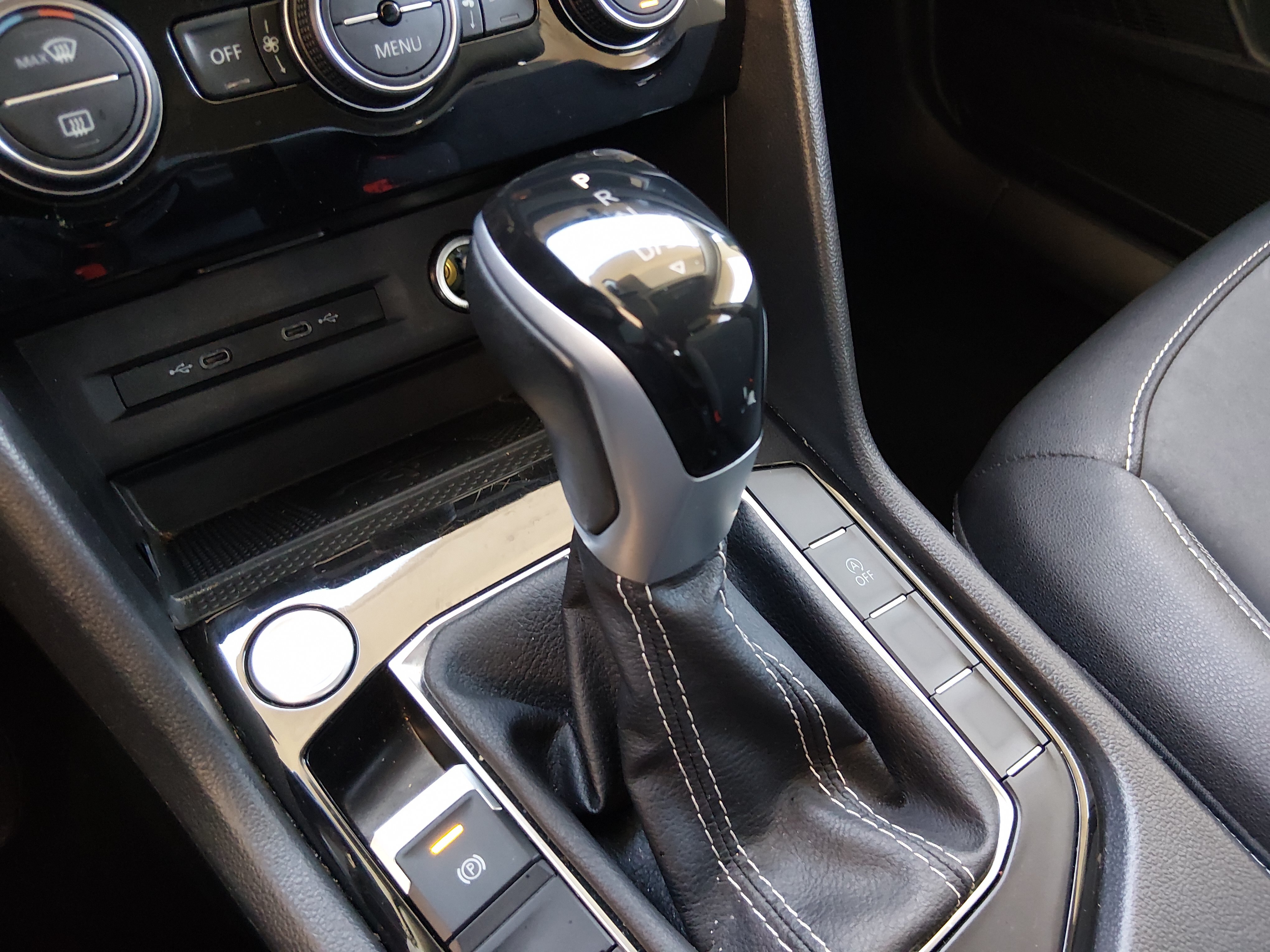 2024 Volkswagen Taos SE - Photo 21
