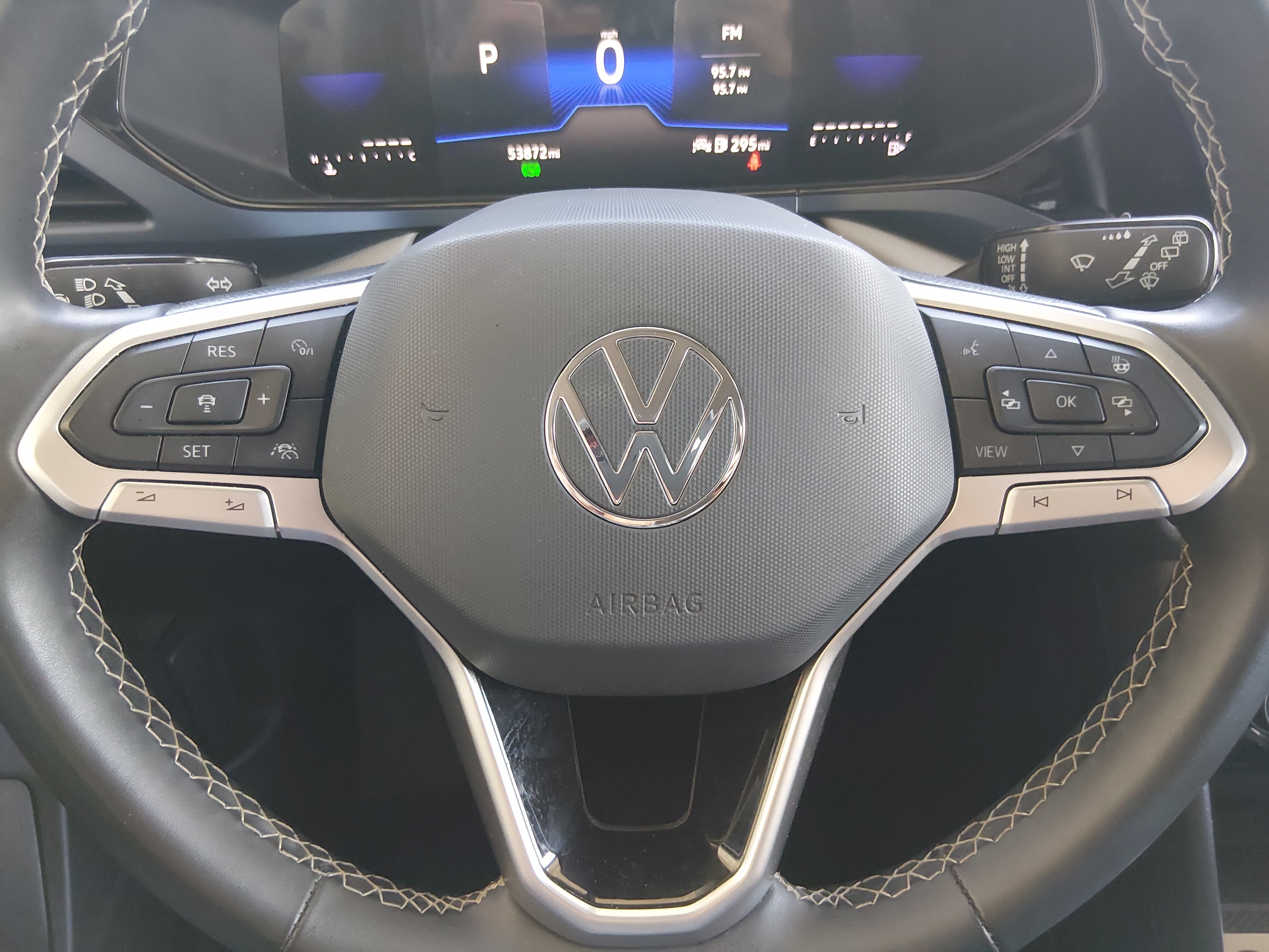2024 Volkswagen Taos SE - Photo 12