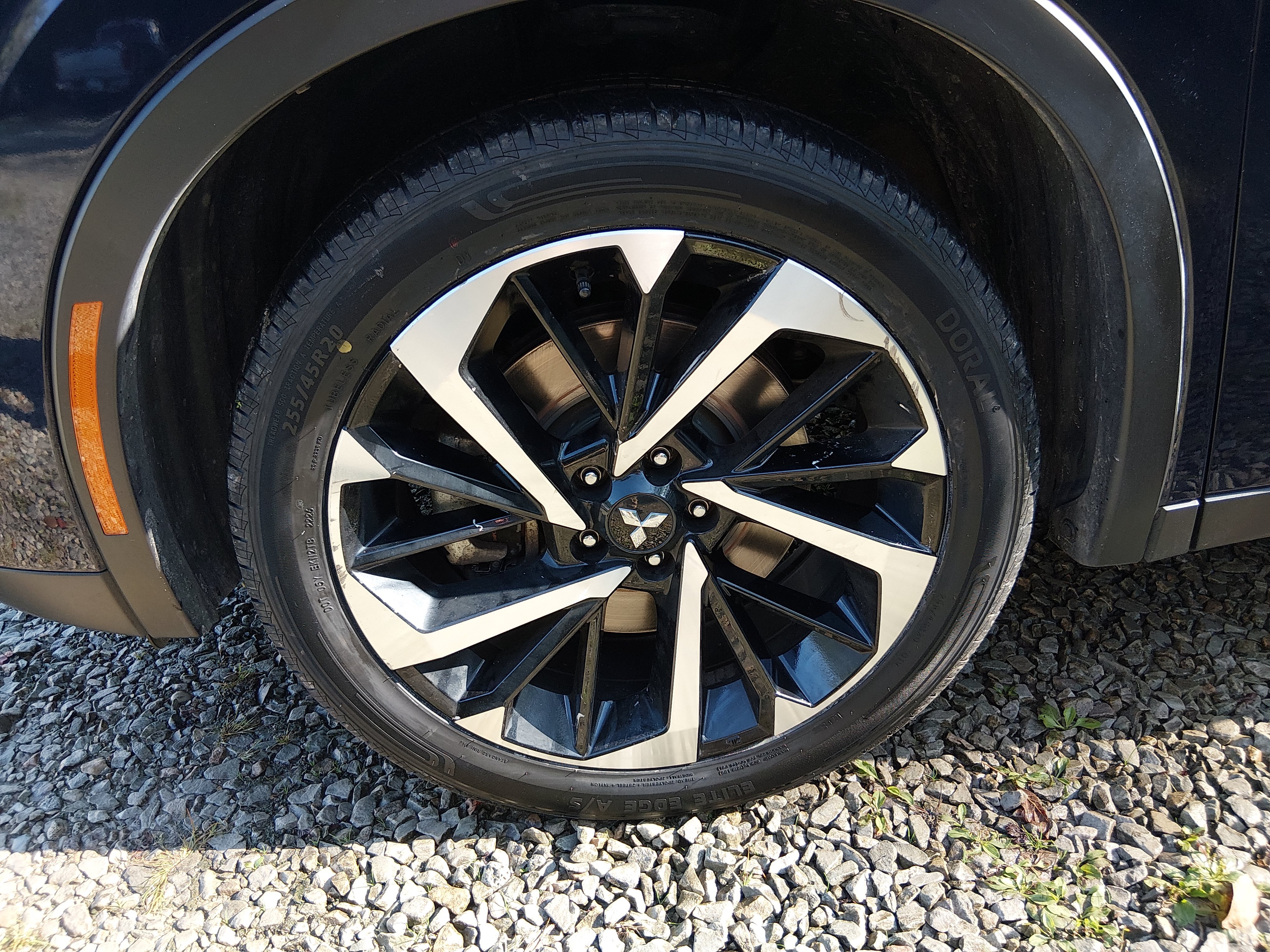 2024 Mitsubishi Outlander SE - Photo 10