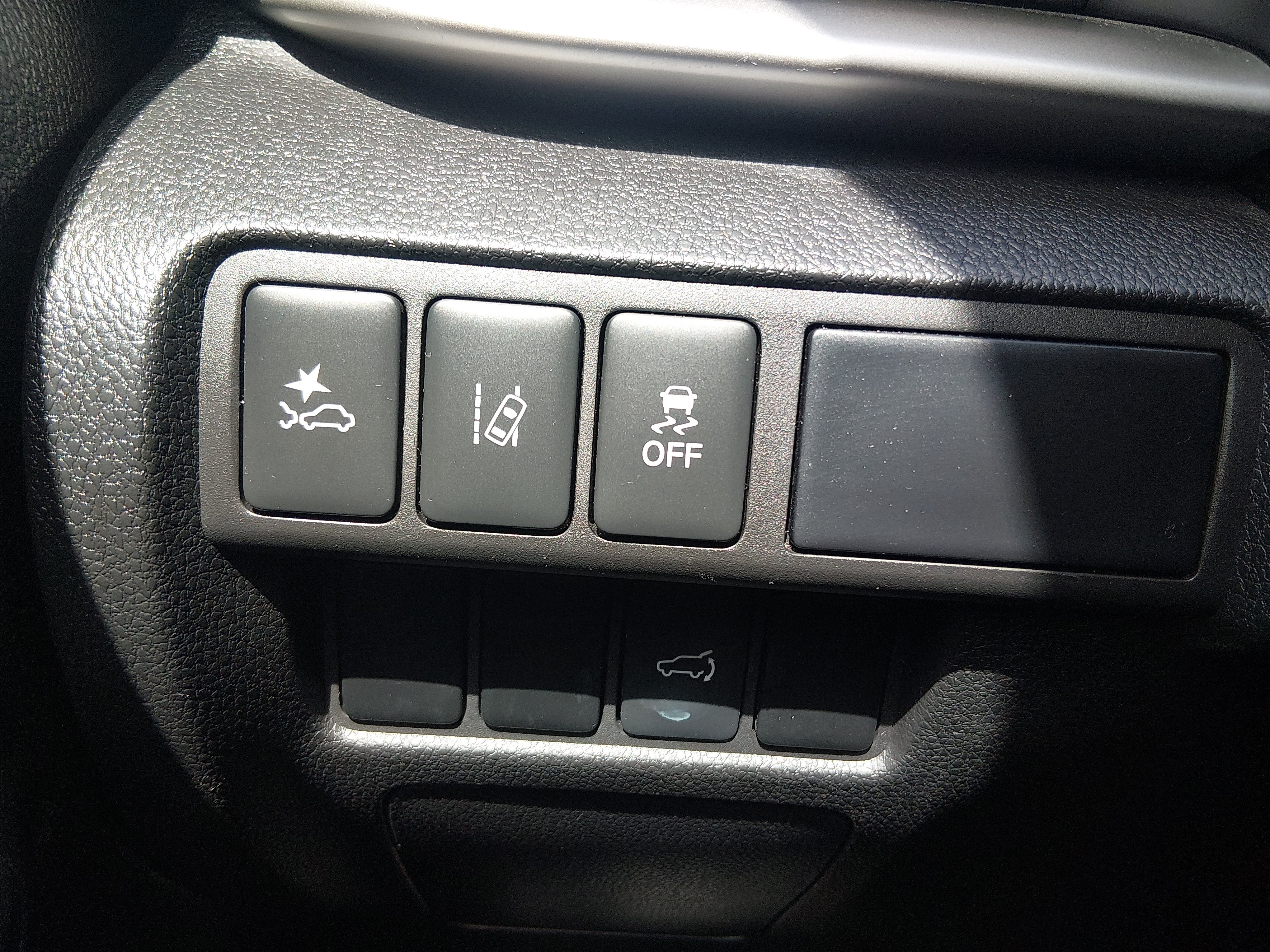 2024 Mitsubishi Eclipse Cross SE - Photo 13