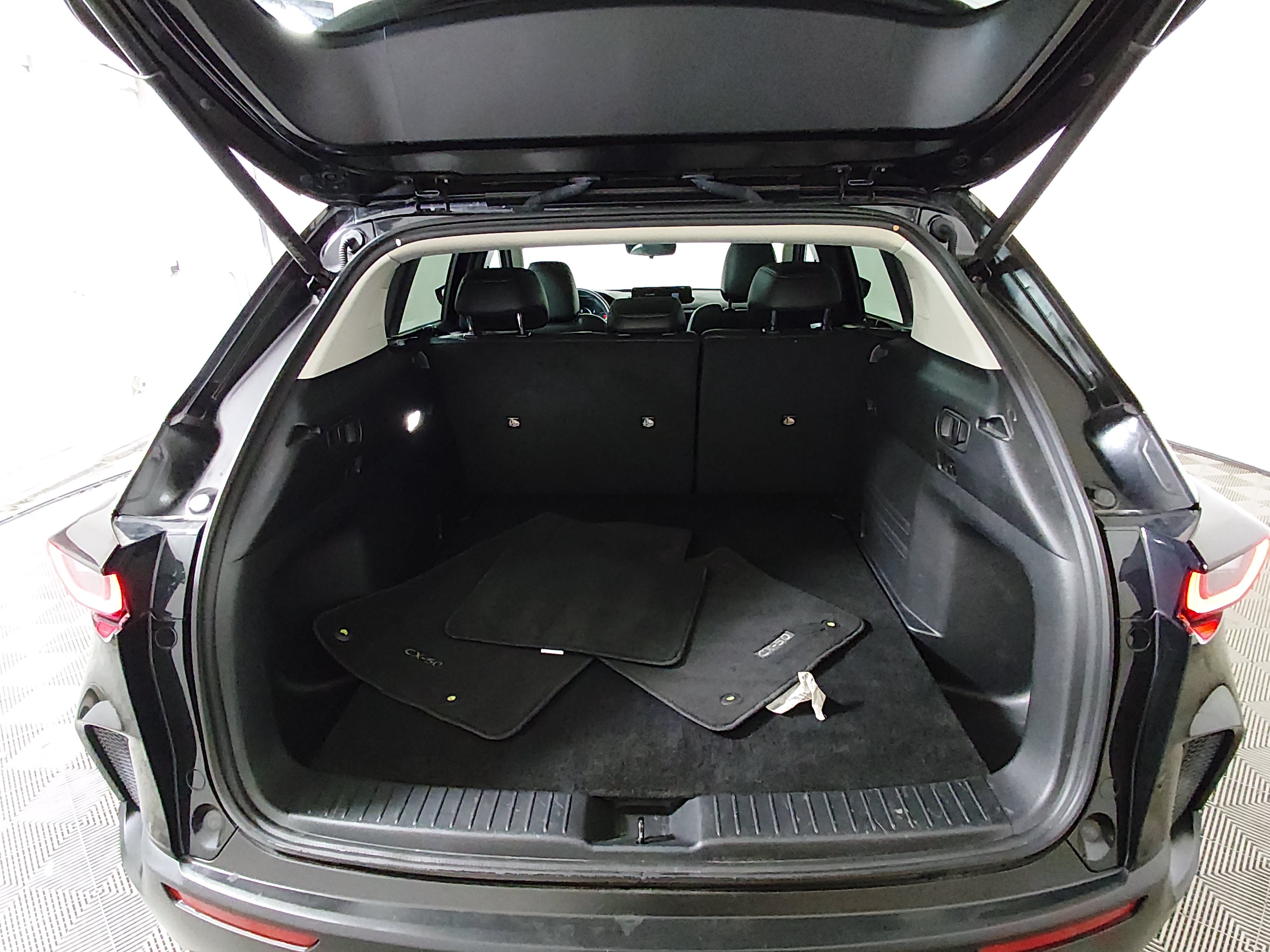 2024 Mazda CX-50 S PREMIUM - Photo 11