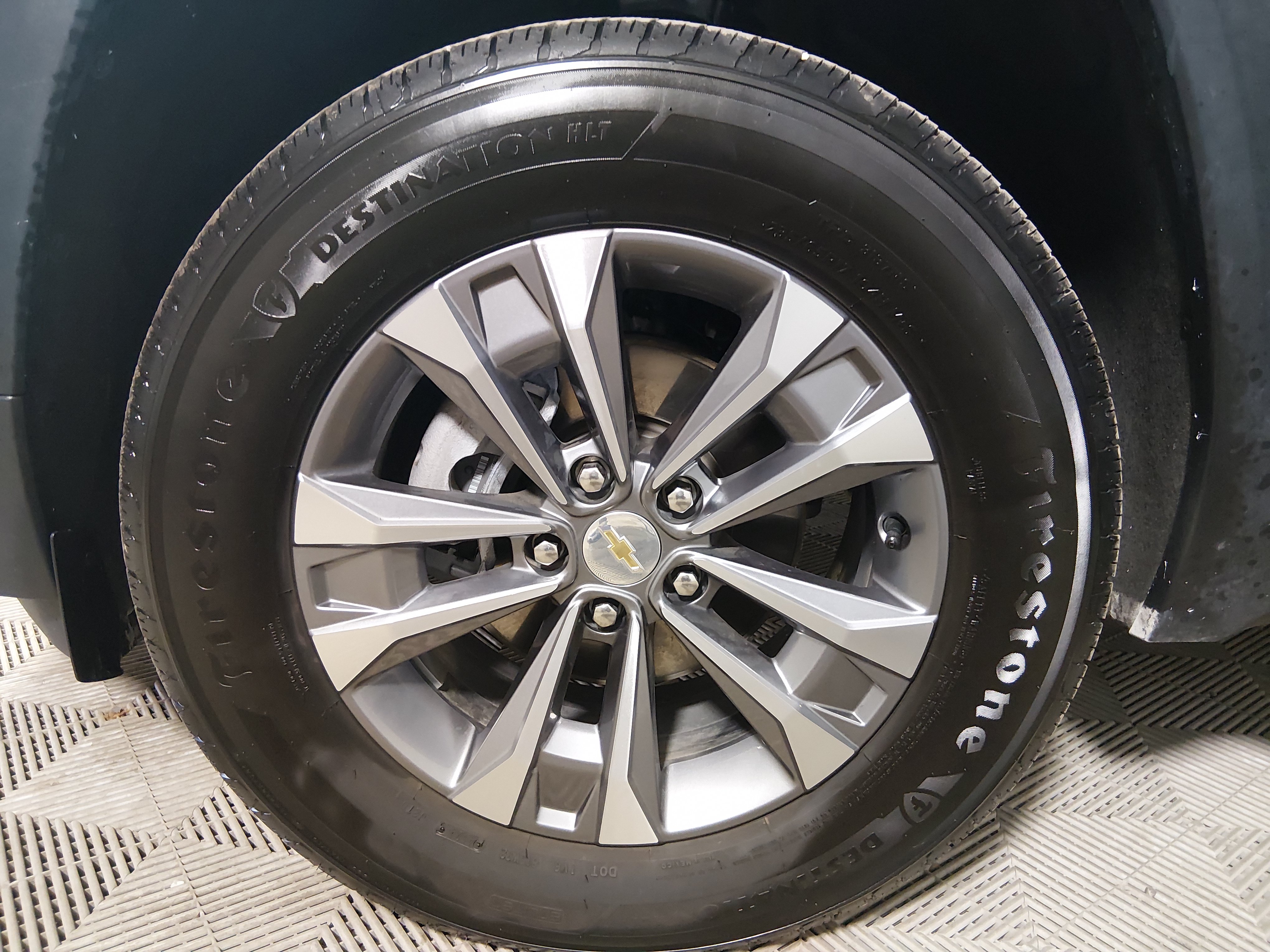 2025 Chevrolet Equinox LT - Photo 10