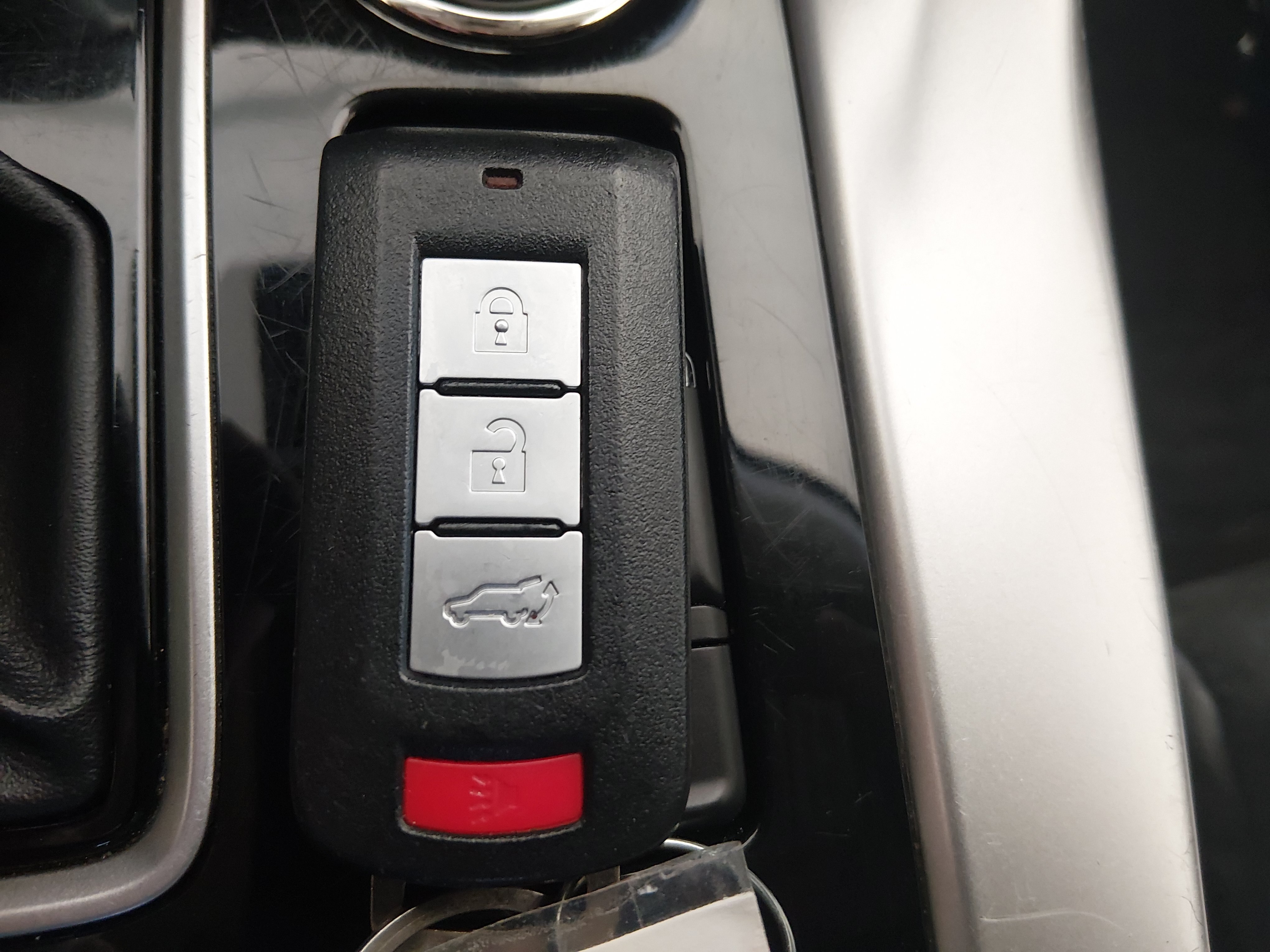 2024 Mitsubishi Eclipse Cross SE - Photo 15