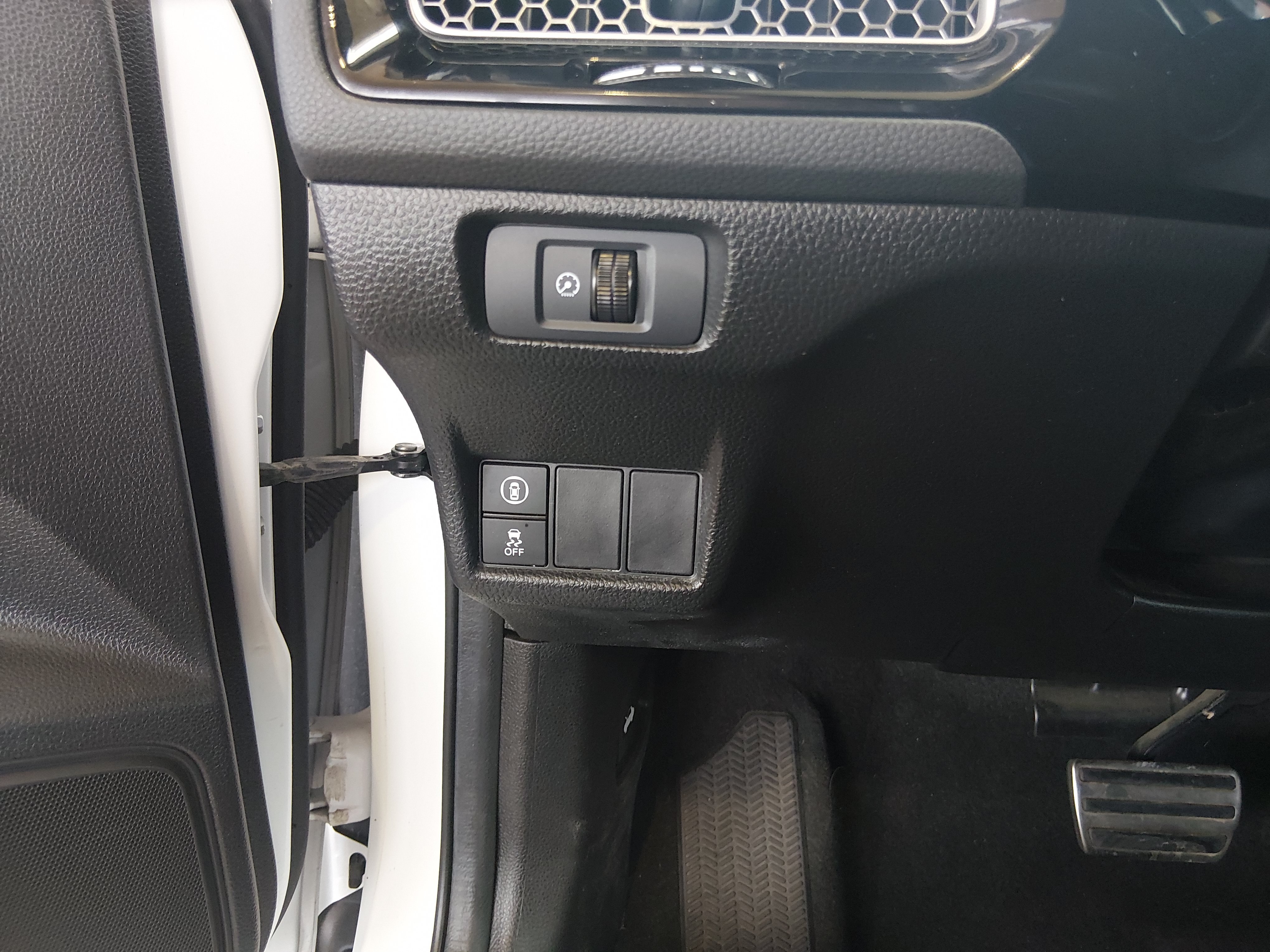 2024 Honda Civic Hatchback Sport - Photo 13