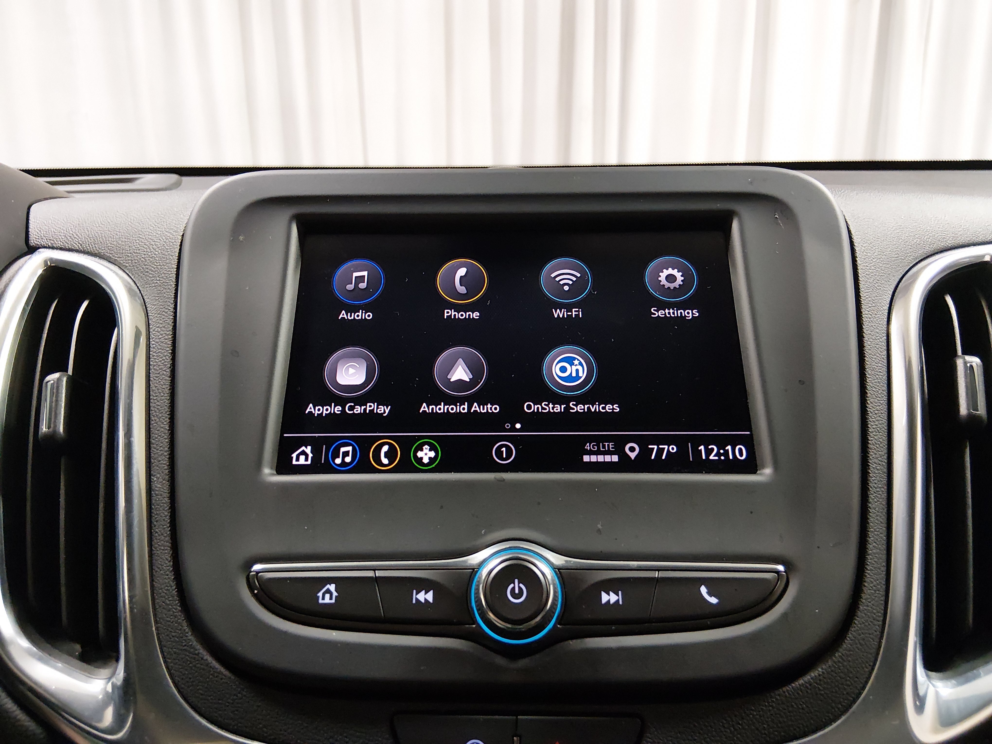 2024 Chevrolet Equinox LT - Photo 17