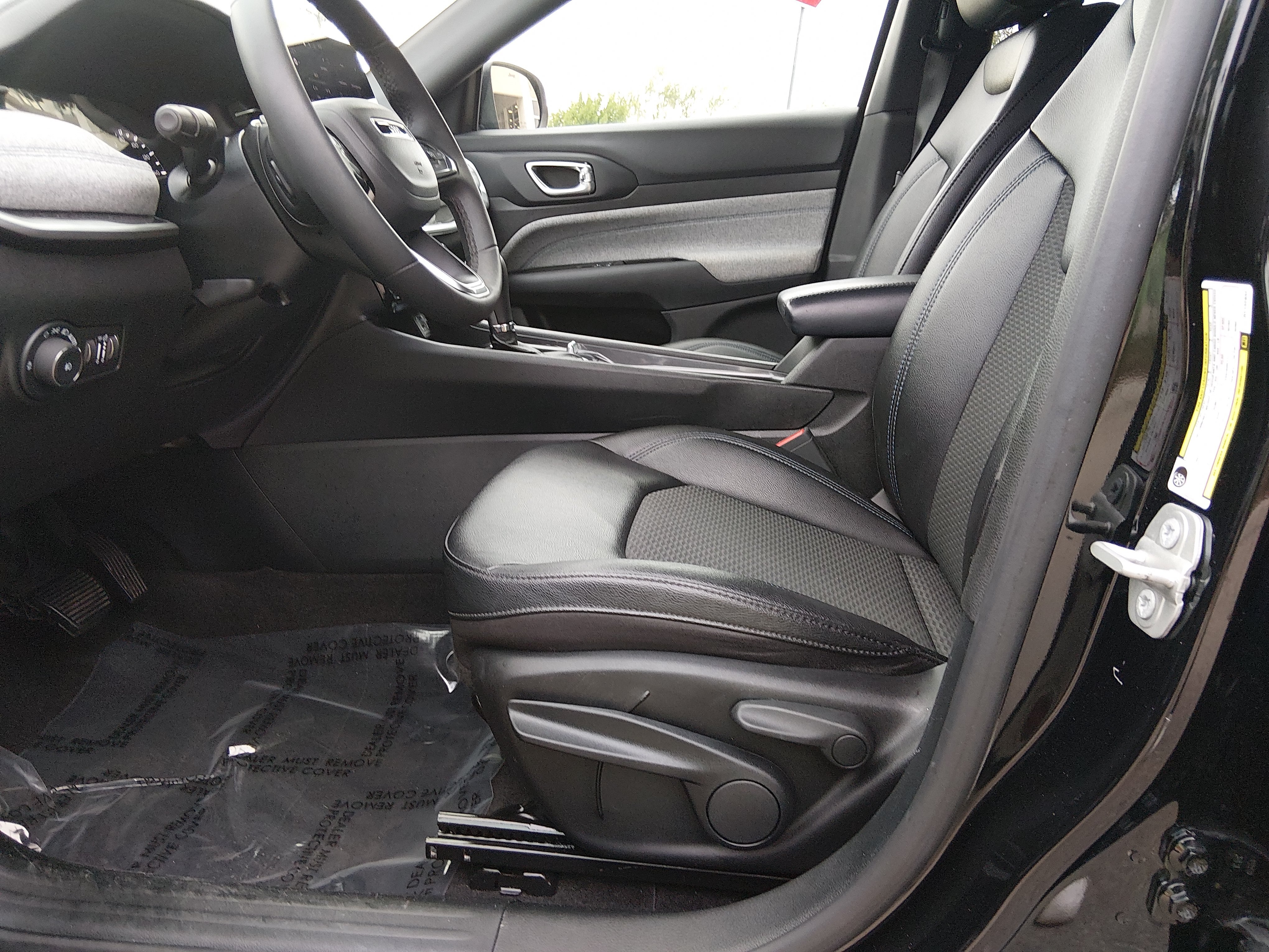 2024 Jeep Compass Latitude - Photo 21
