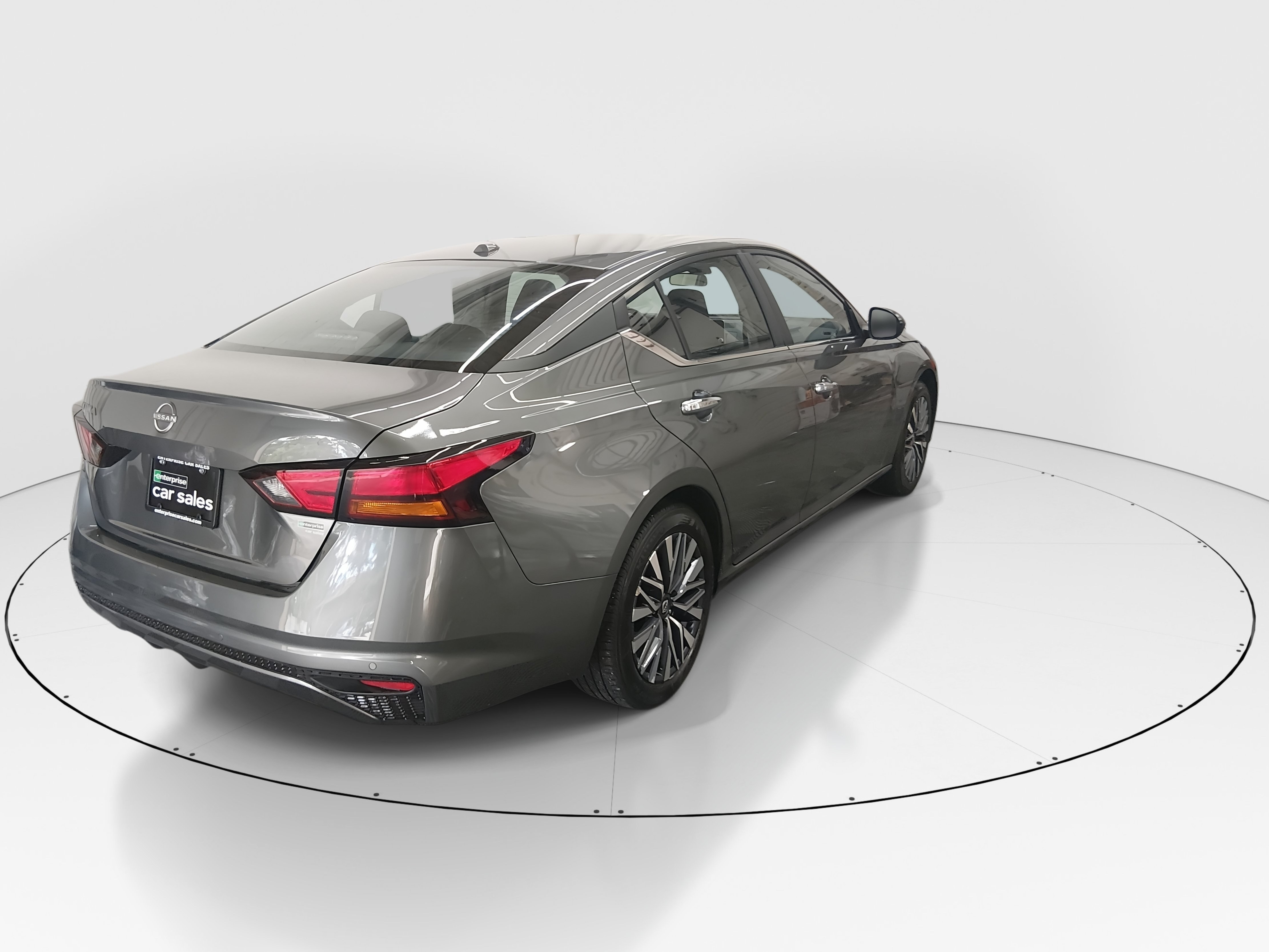 2025 Nissan Altima SV - Photo 7