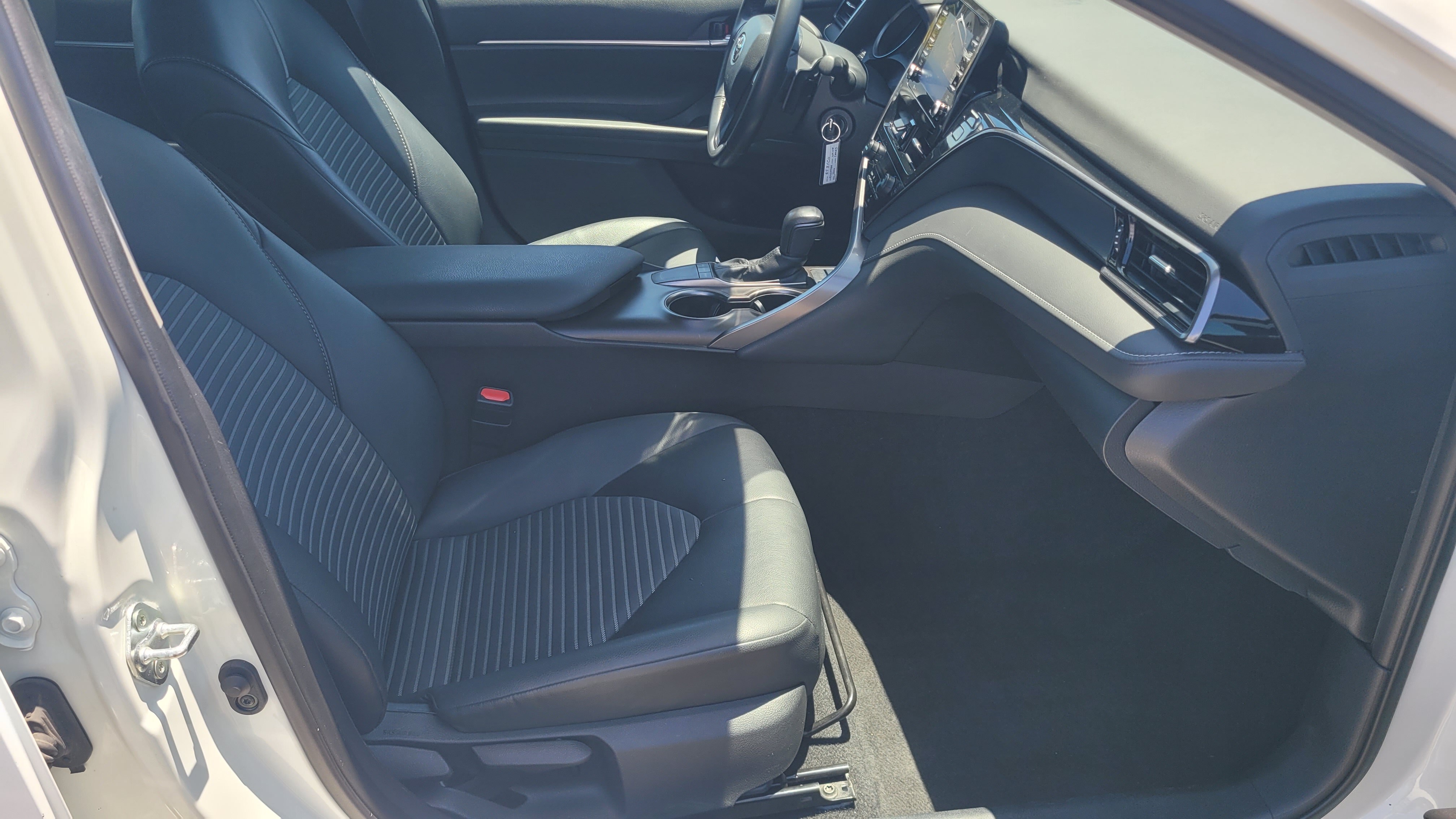 2024 Toyota Camry SE - Photo 16