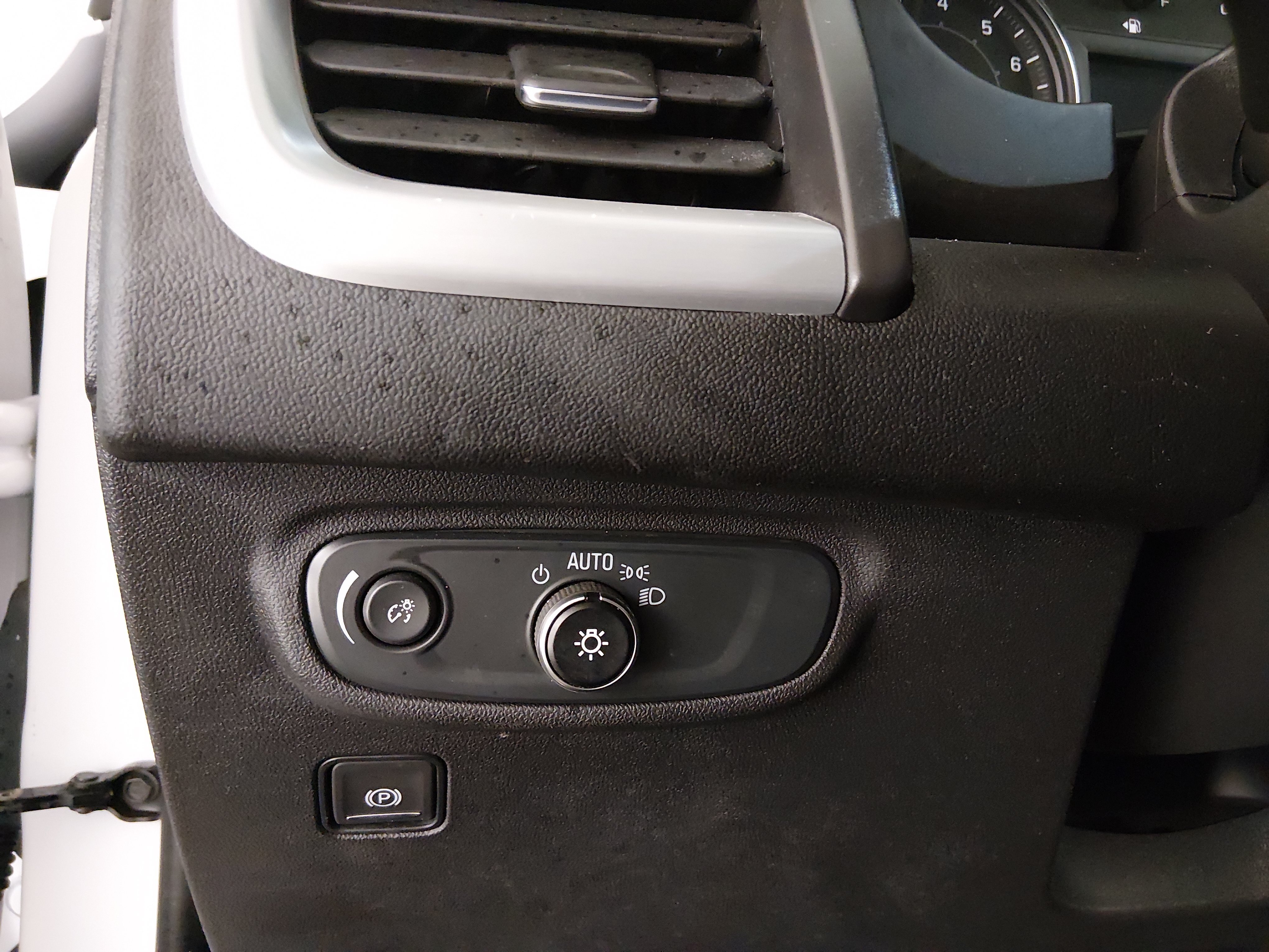 2024 GMC Terrain SLE - Photo 13