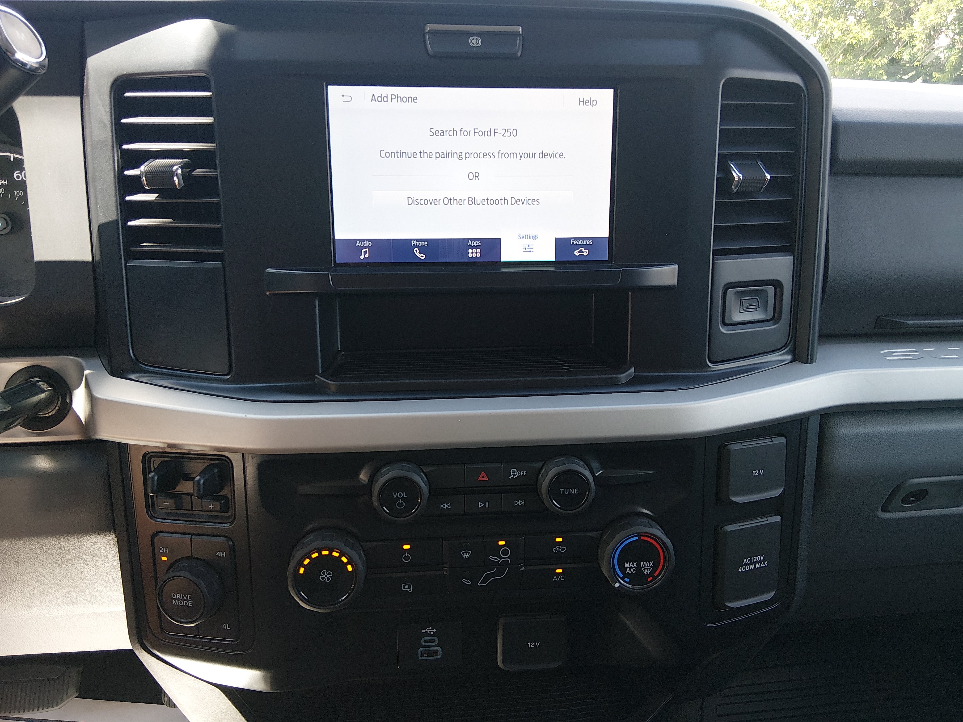 2026 Ford F-250 Super Duty XLT - Photo 13
