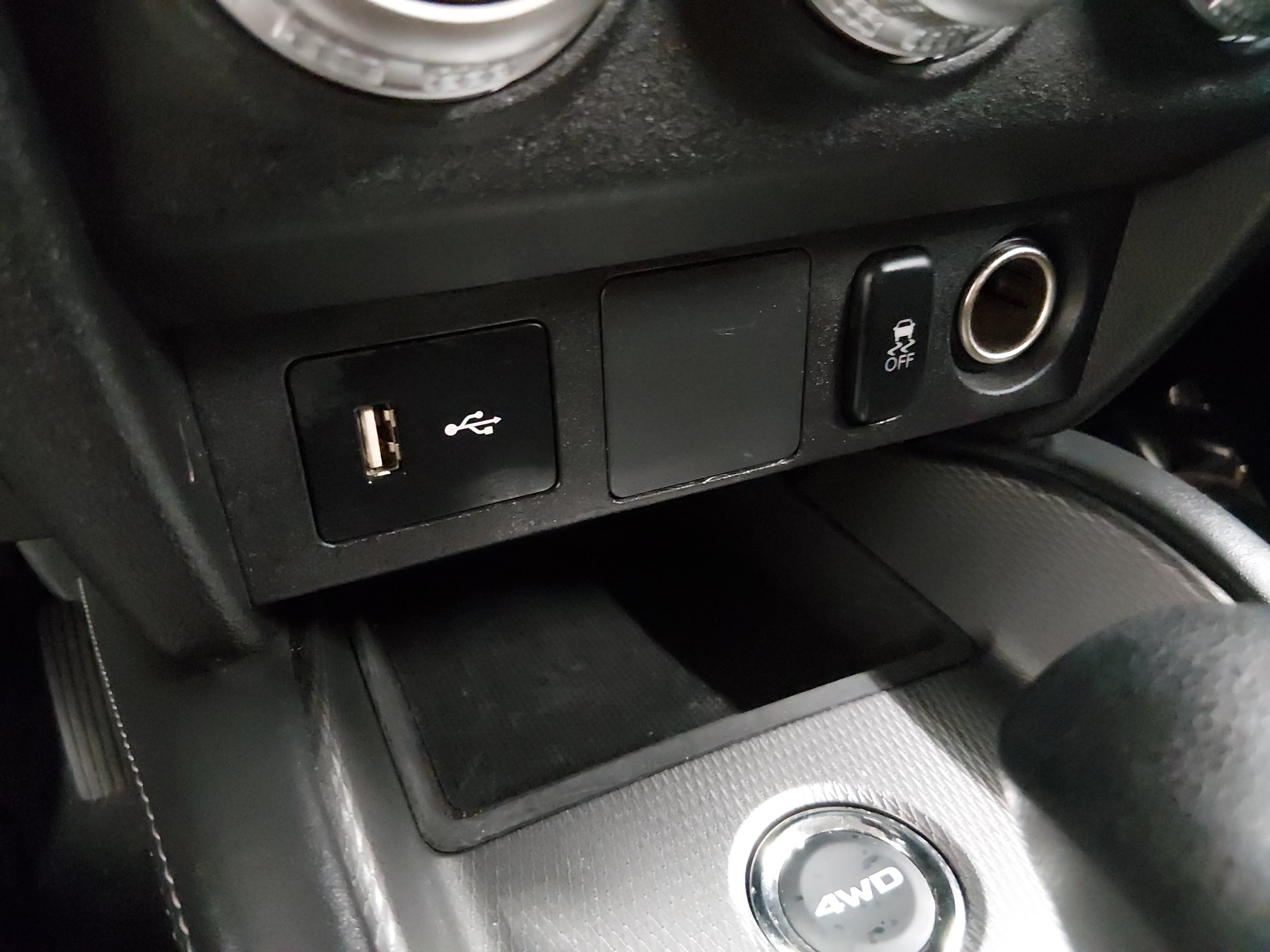 2025 Mitsubishi Outlander Sport ES - Photo 17