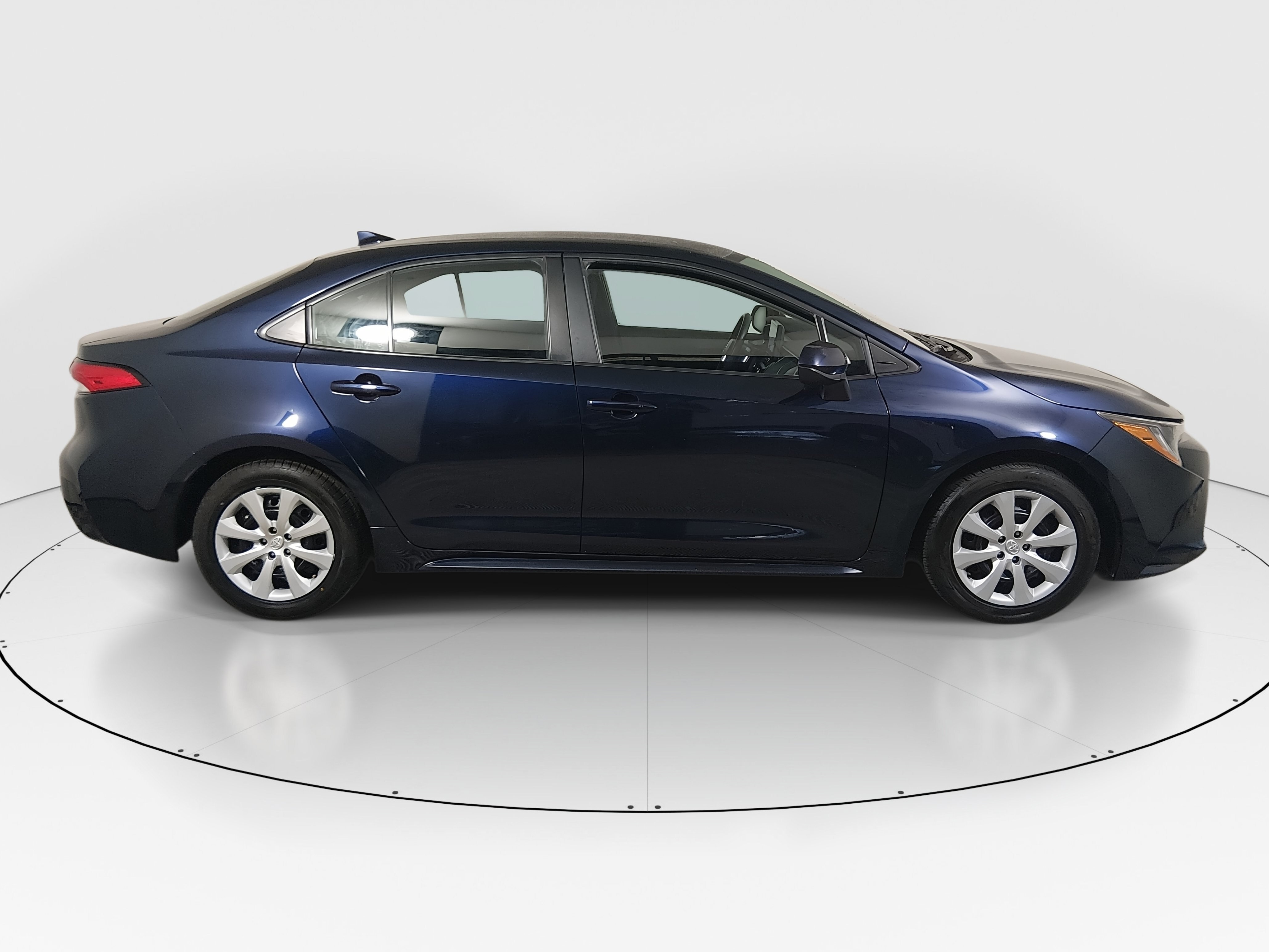 2024 Toyota Corolla LE - Photo 8