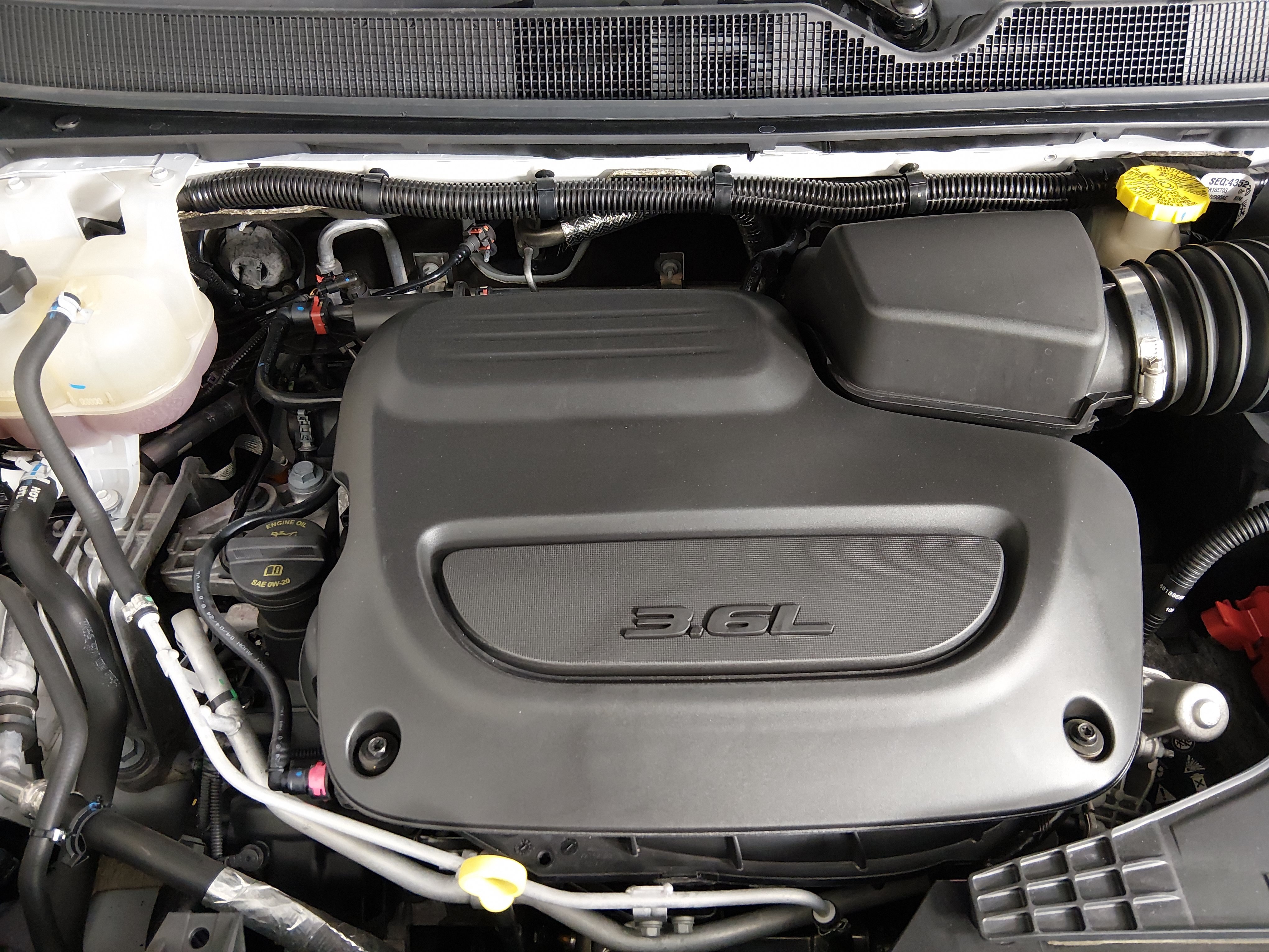 2024 Chrysler Pacifica Touring L - Photo 9
