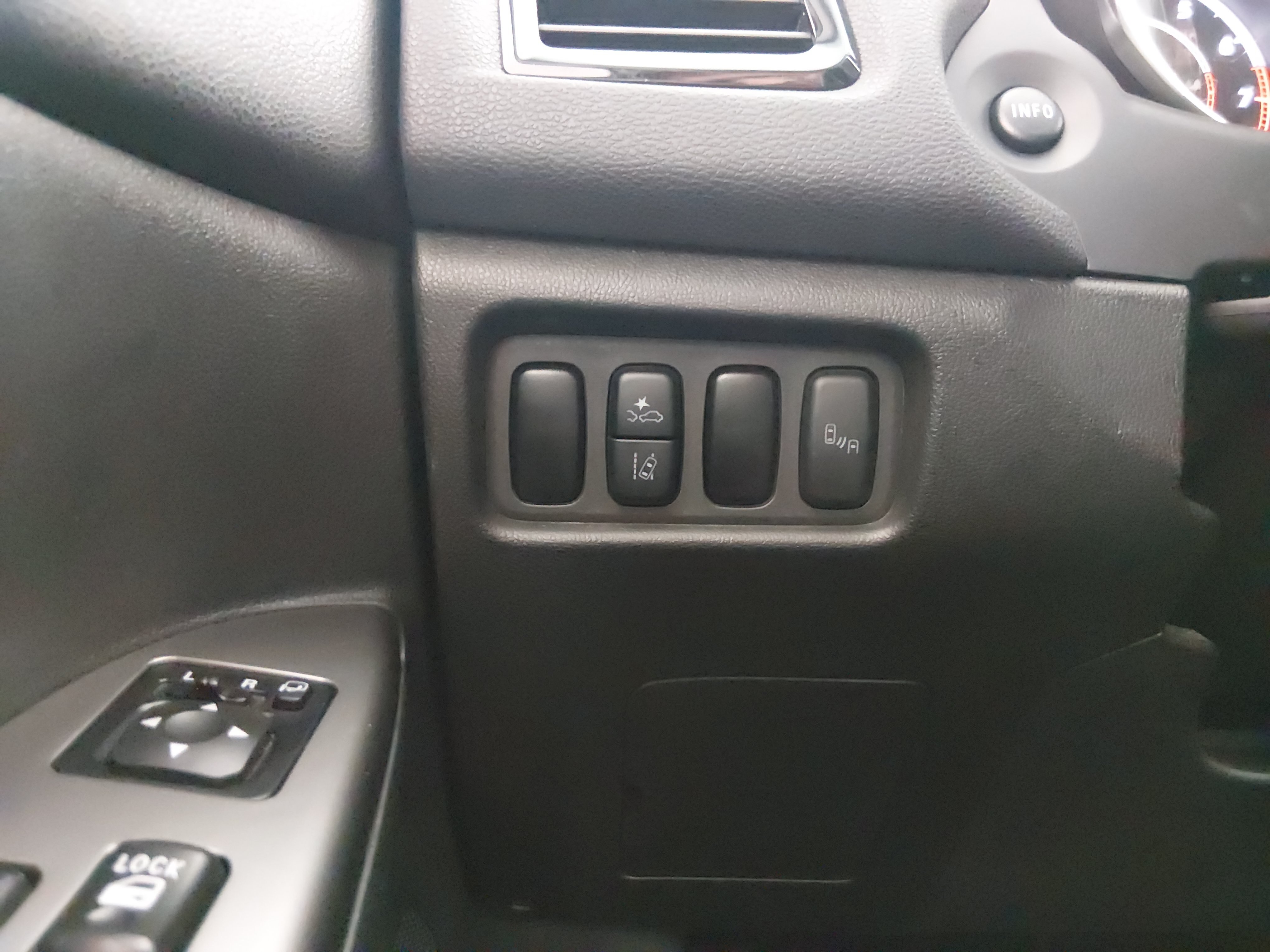 2024 Mitsubishi Outlander Sport SE - Photo 13