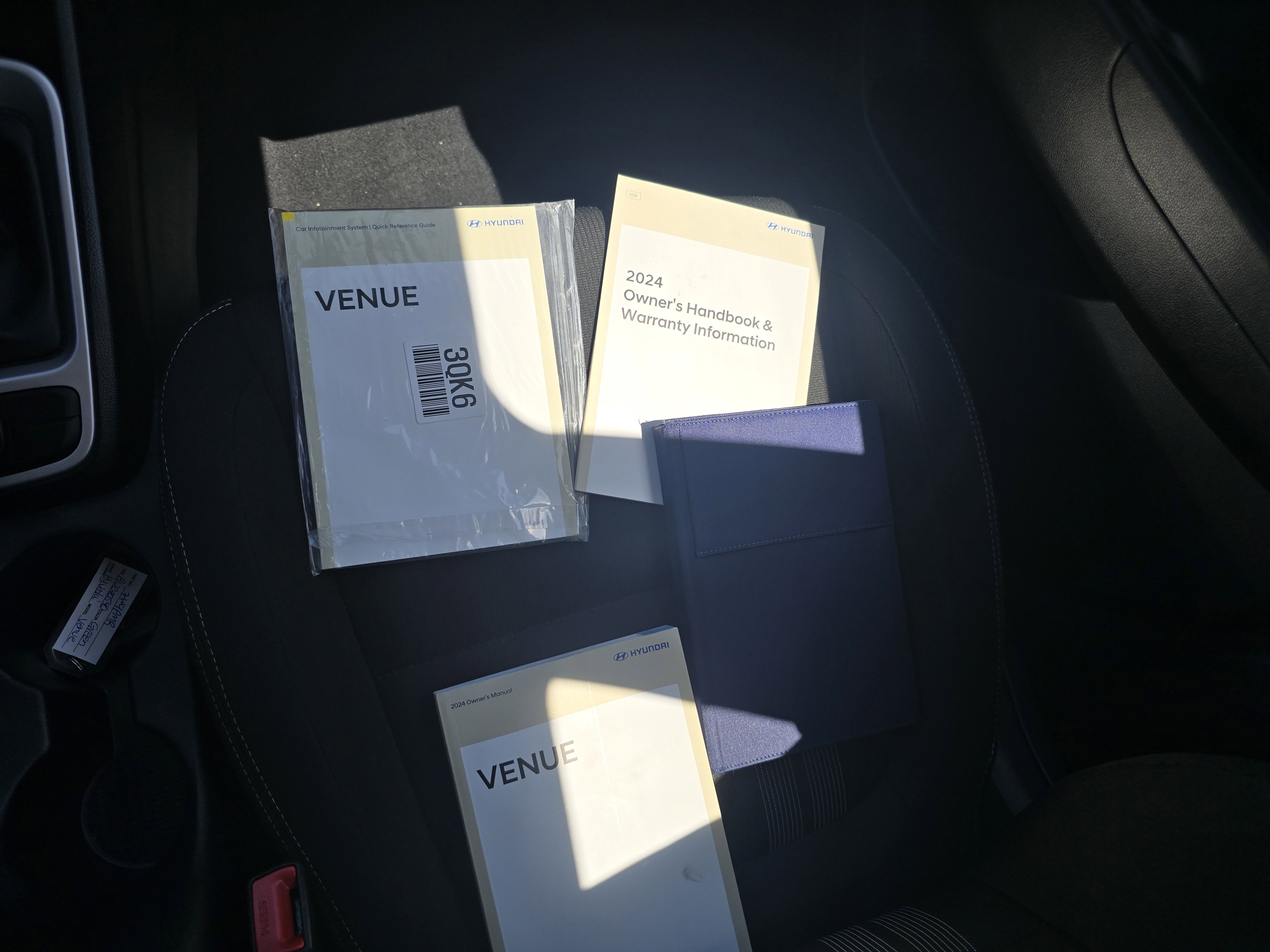 2024 Hyundai Venue SEL - Photo 16