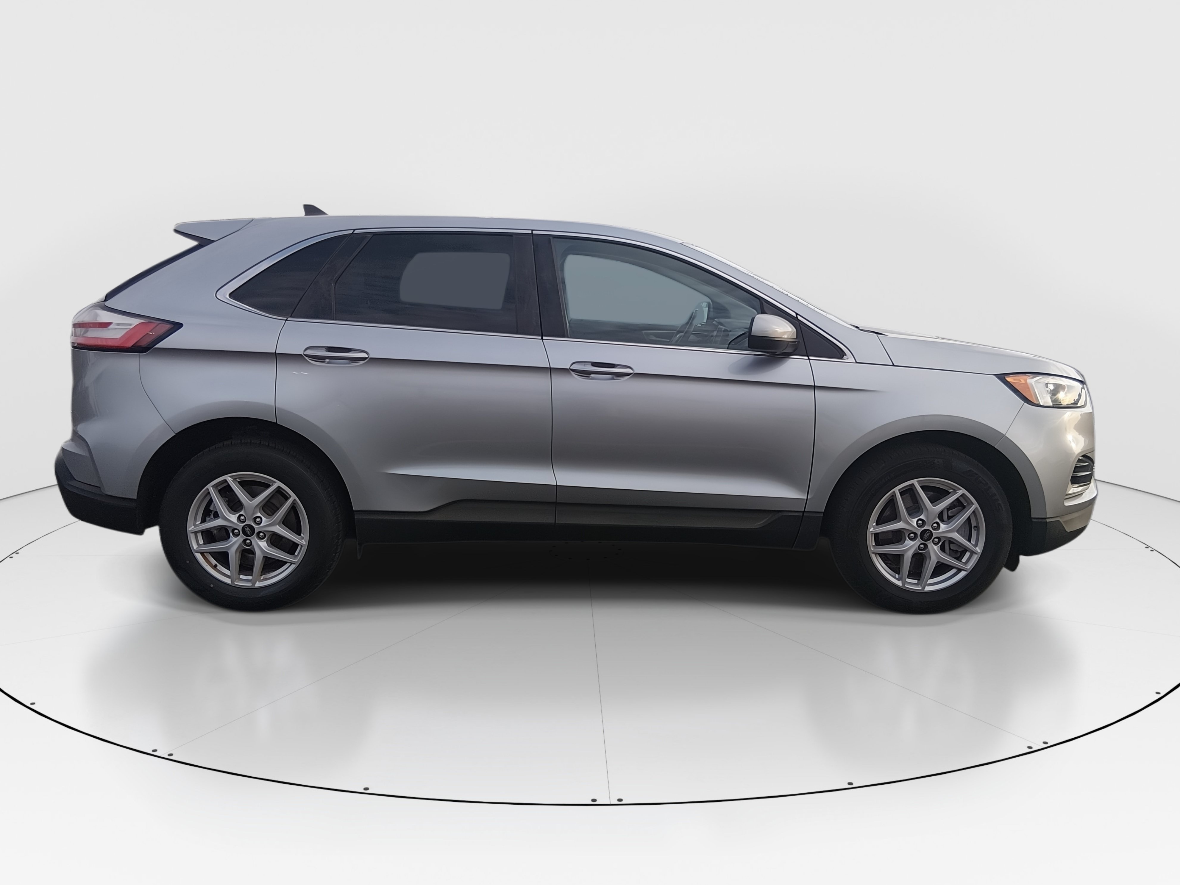 2024 Ford Edge SEL - Photo 8