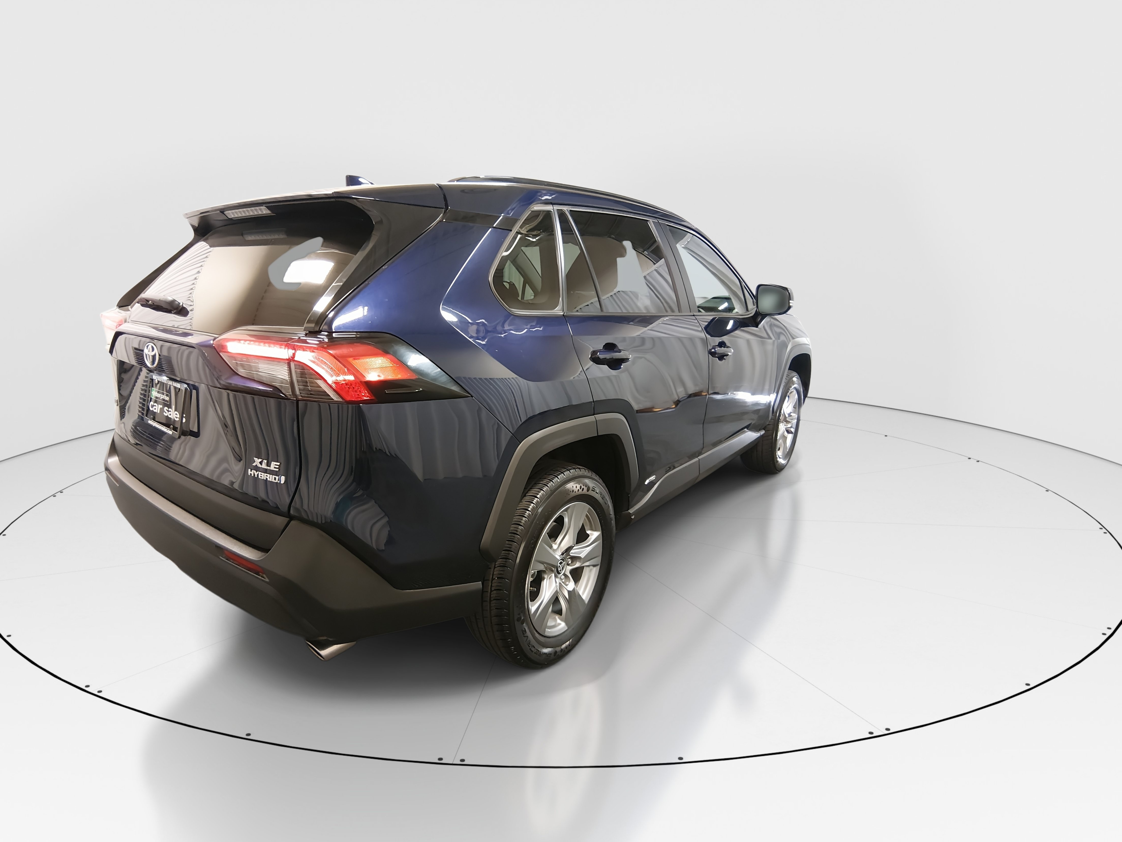 2024 Toyota RAV4 XLE - Photo 7