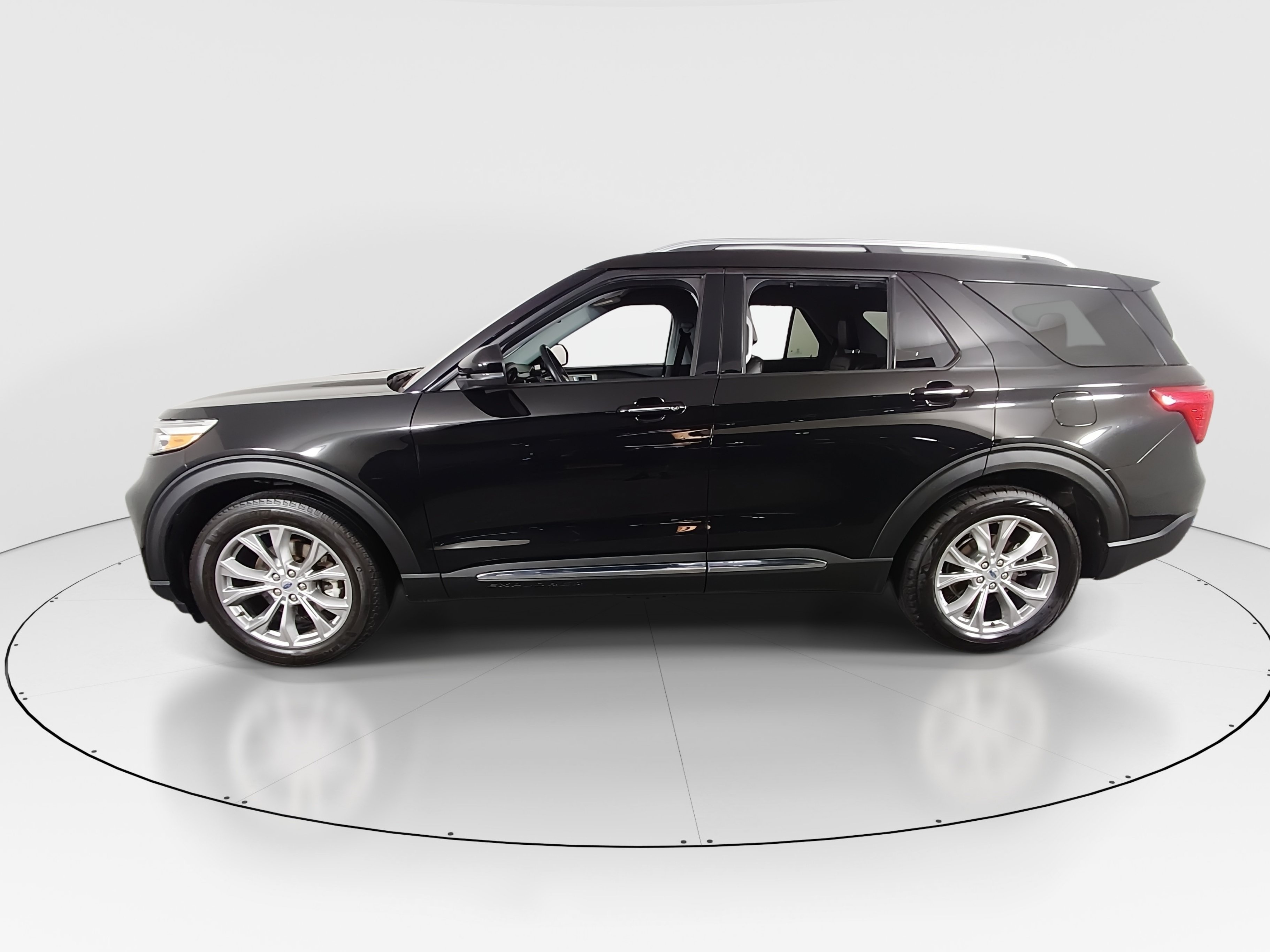 2023 Ford Explorer Limited - Photo 4