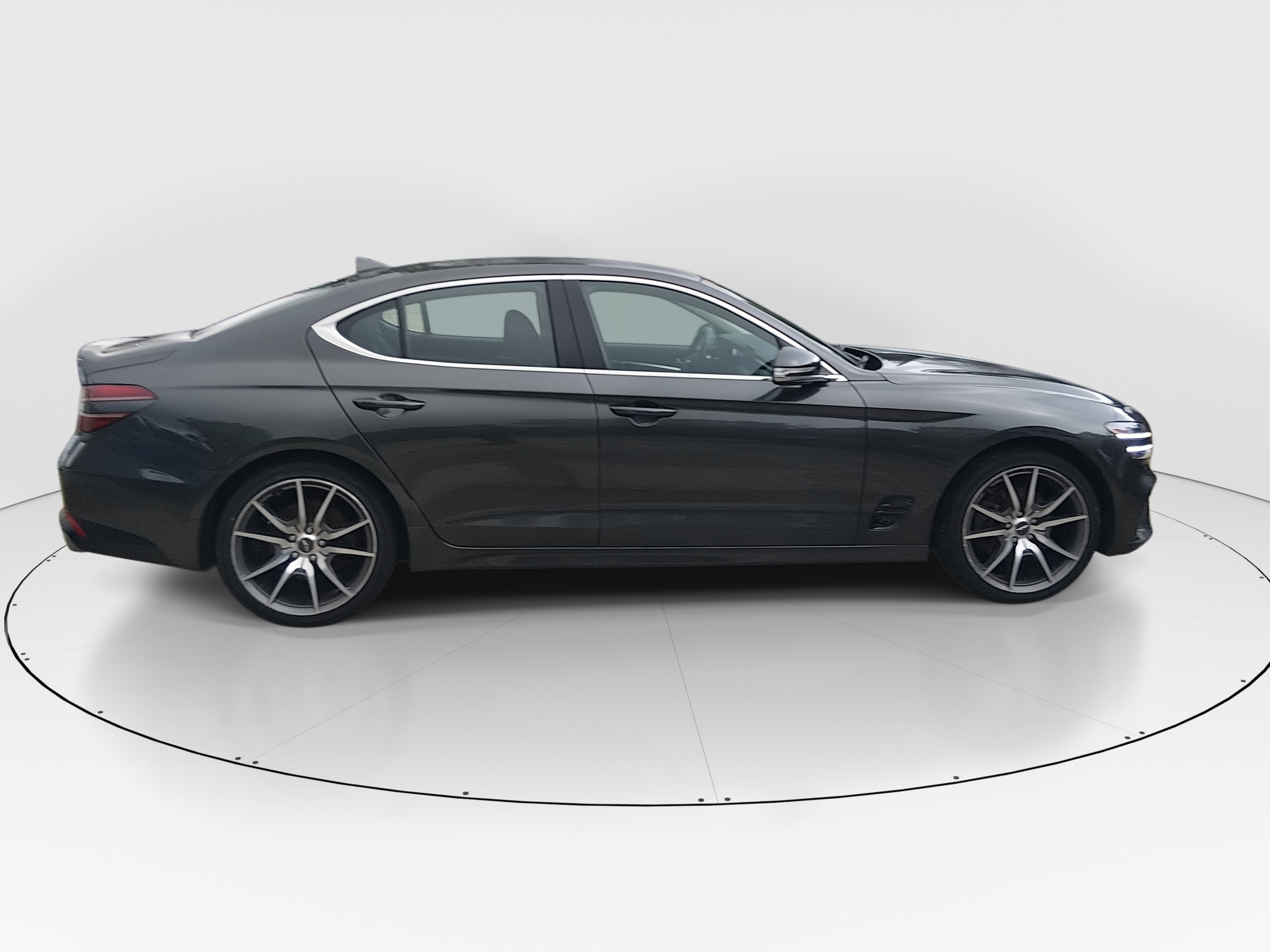 2023 GENESIS G70 Standard - Photo 8