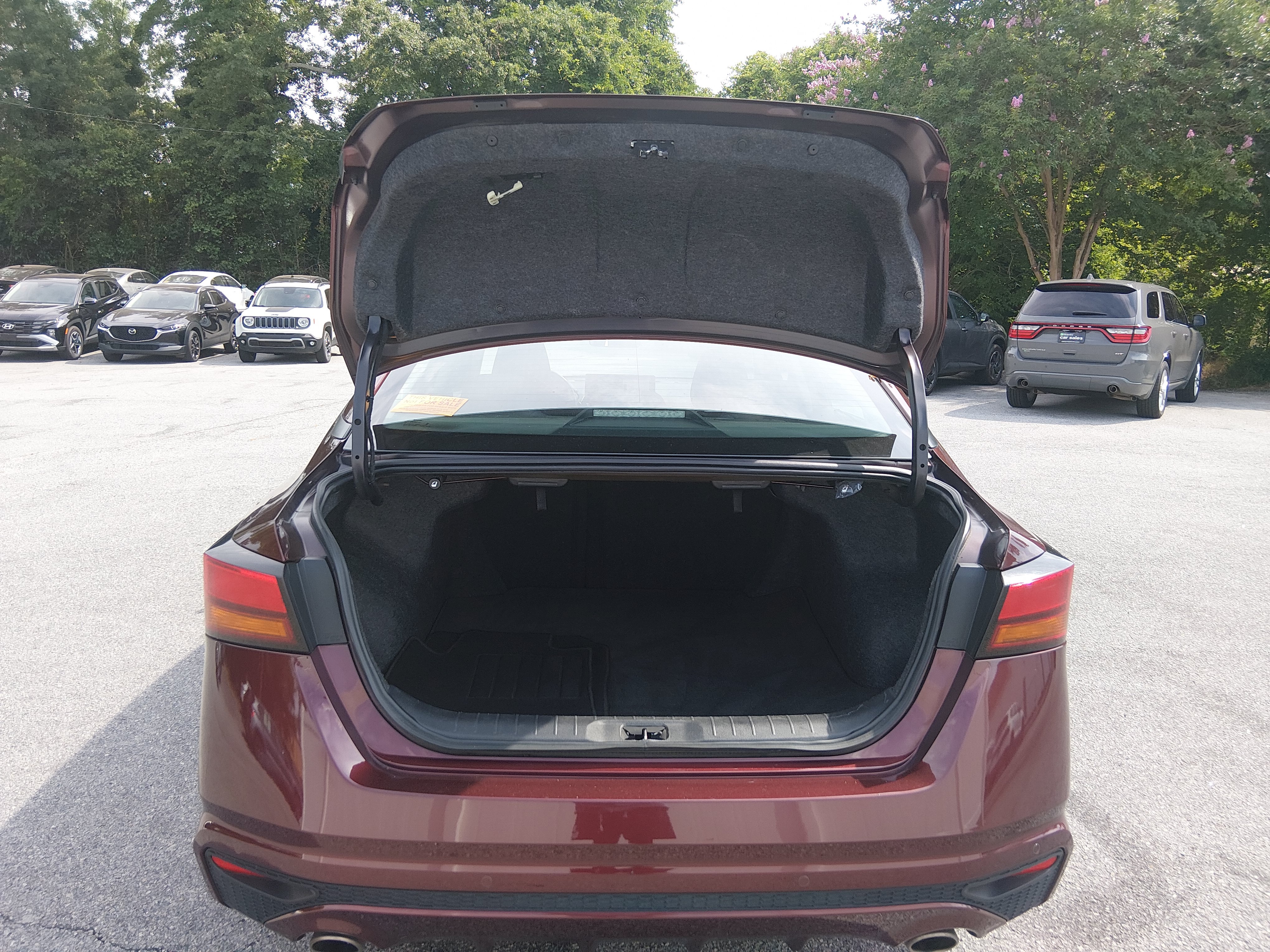 2024 Nissan Altima SV - Photo 11