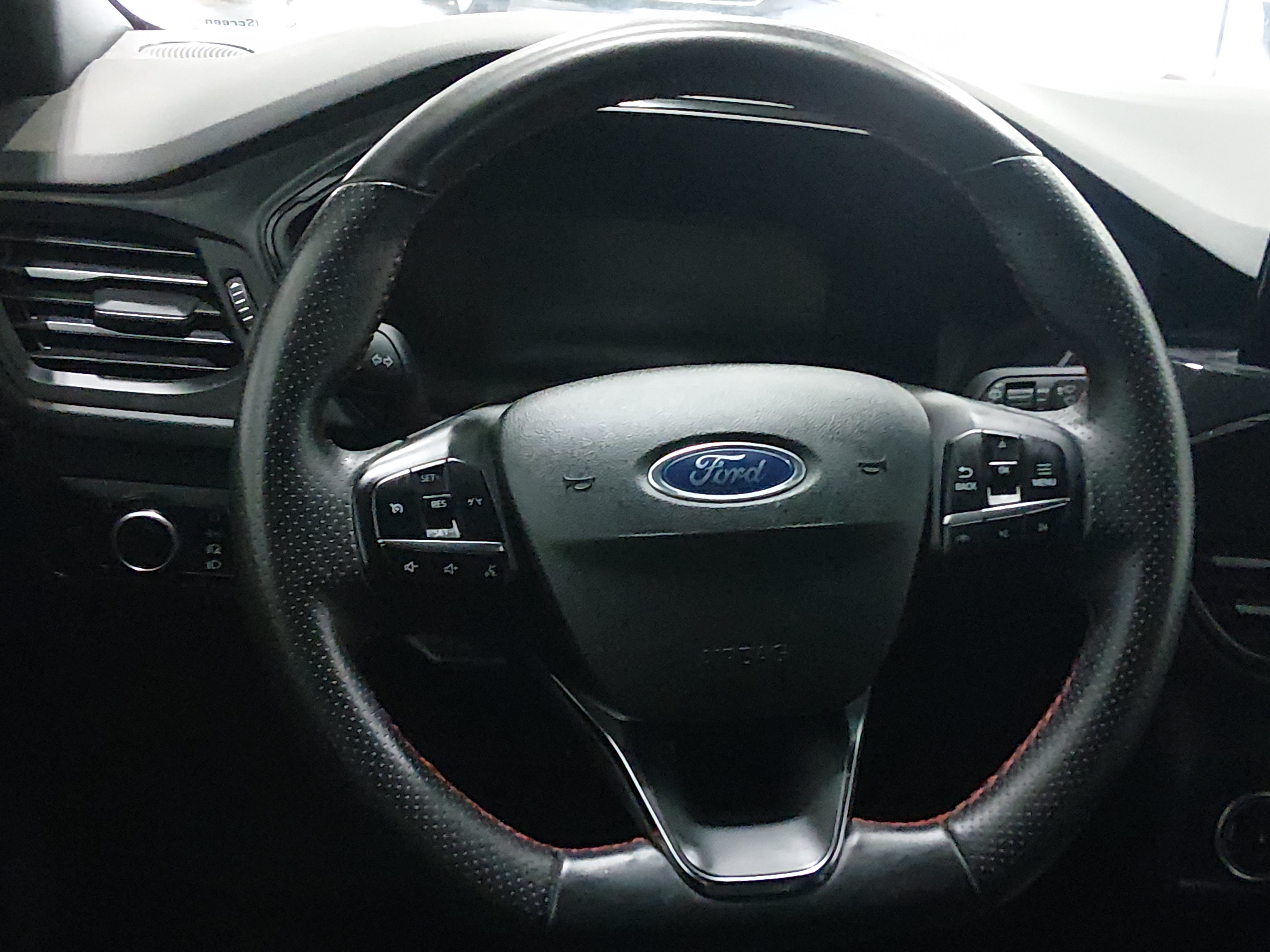 2024 Ford Escape ST-Line - Photo 12