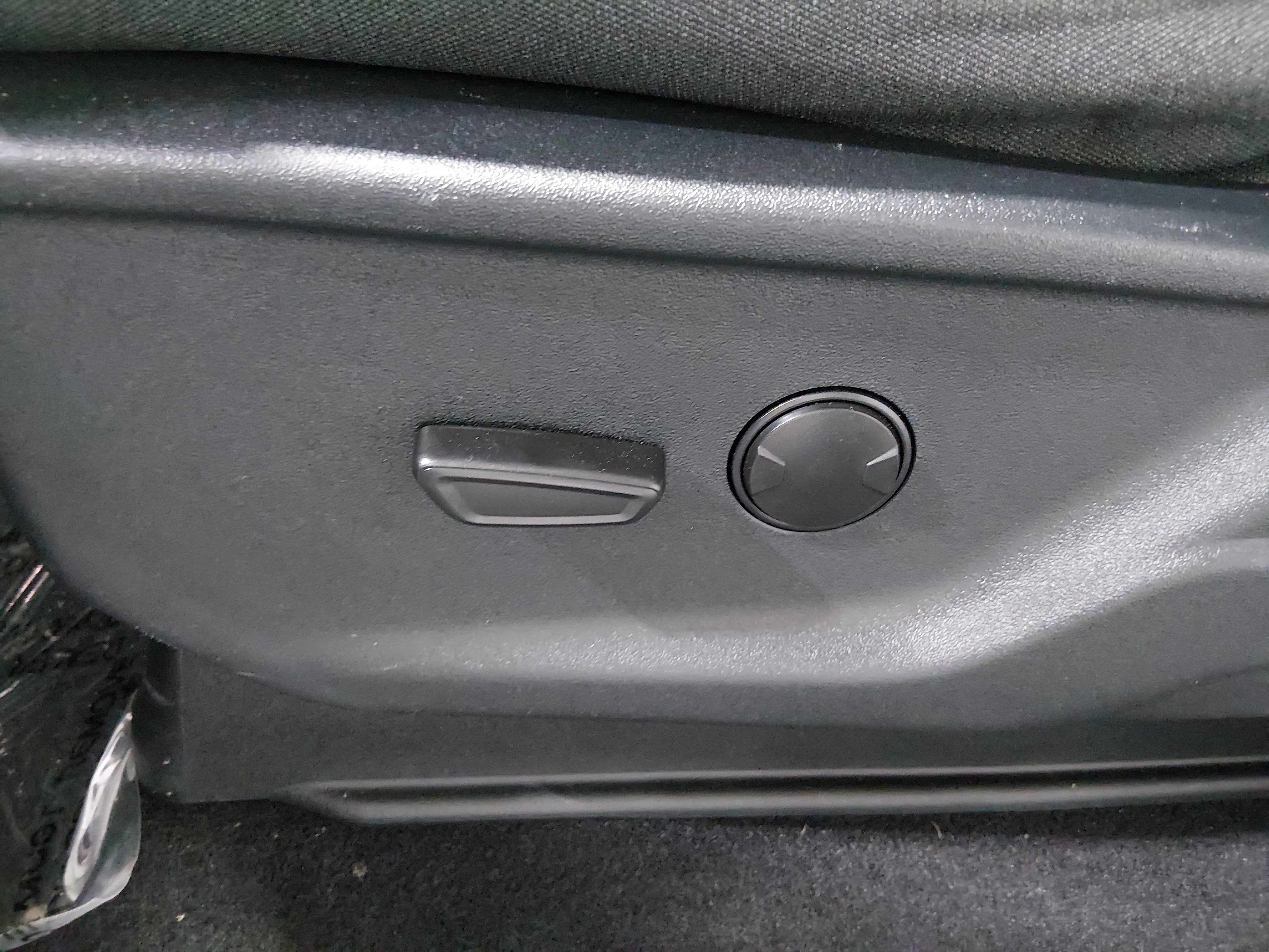 2025 Ford F-150 XLT - Photo 20