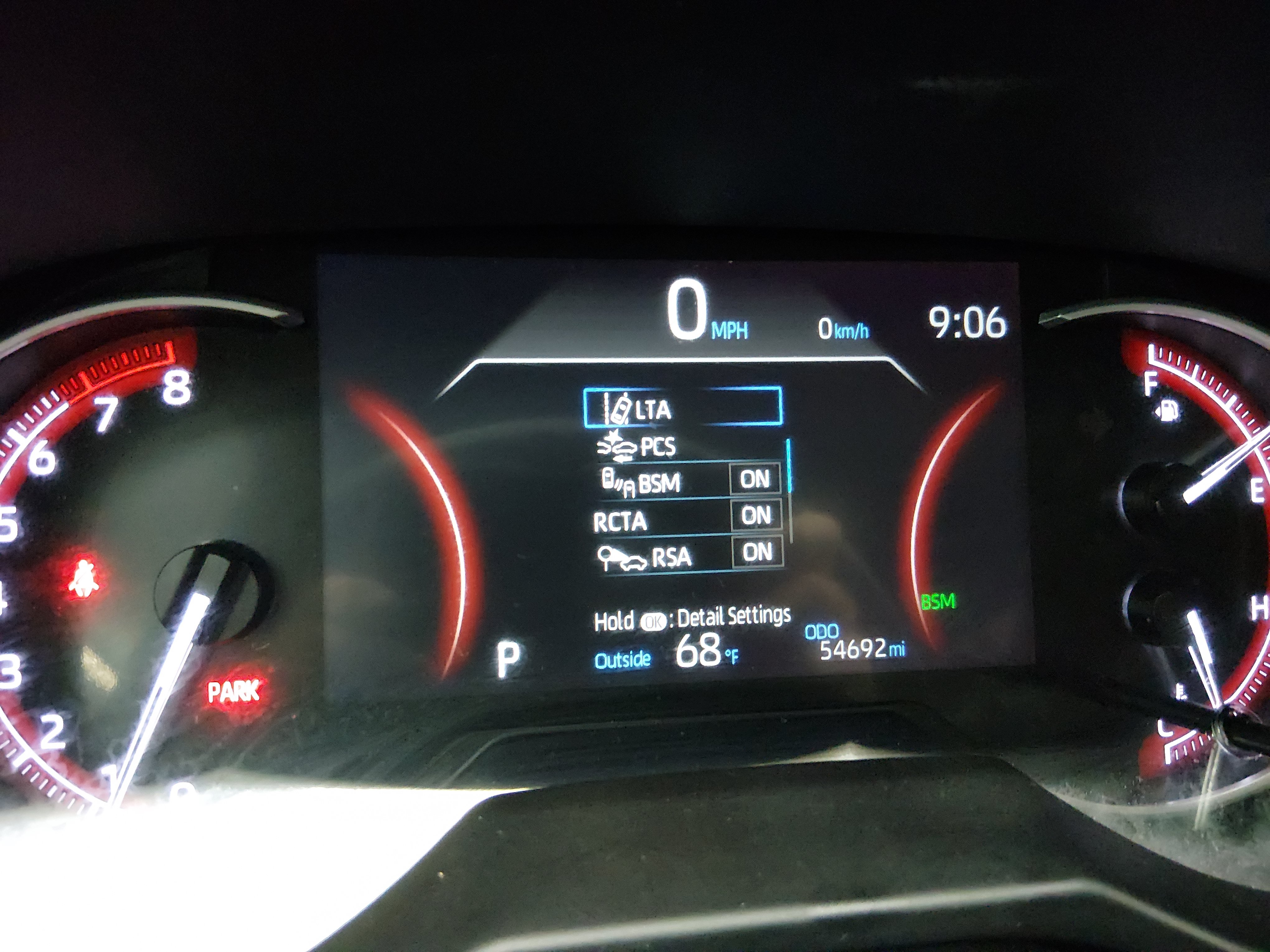 2024 Toyota RAV4 XLE - Photo 14