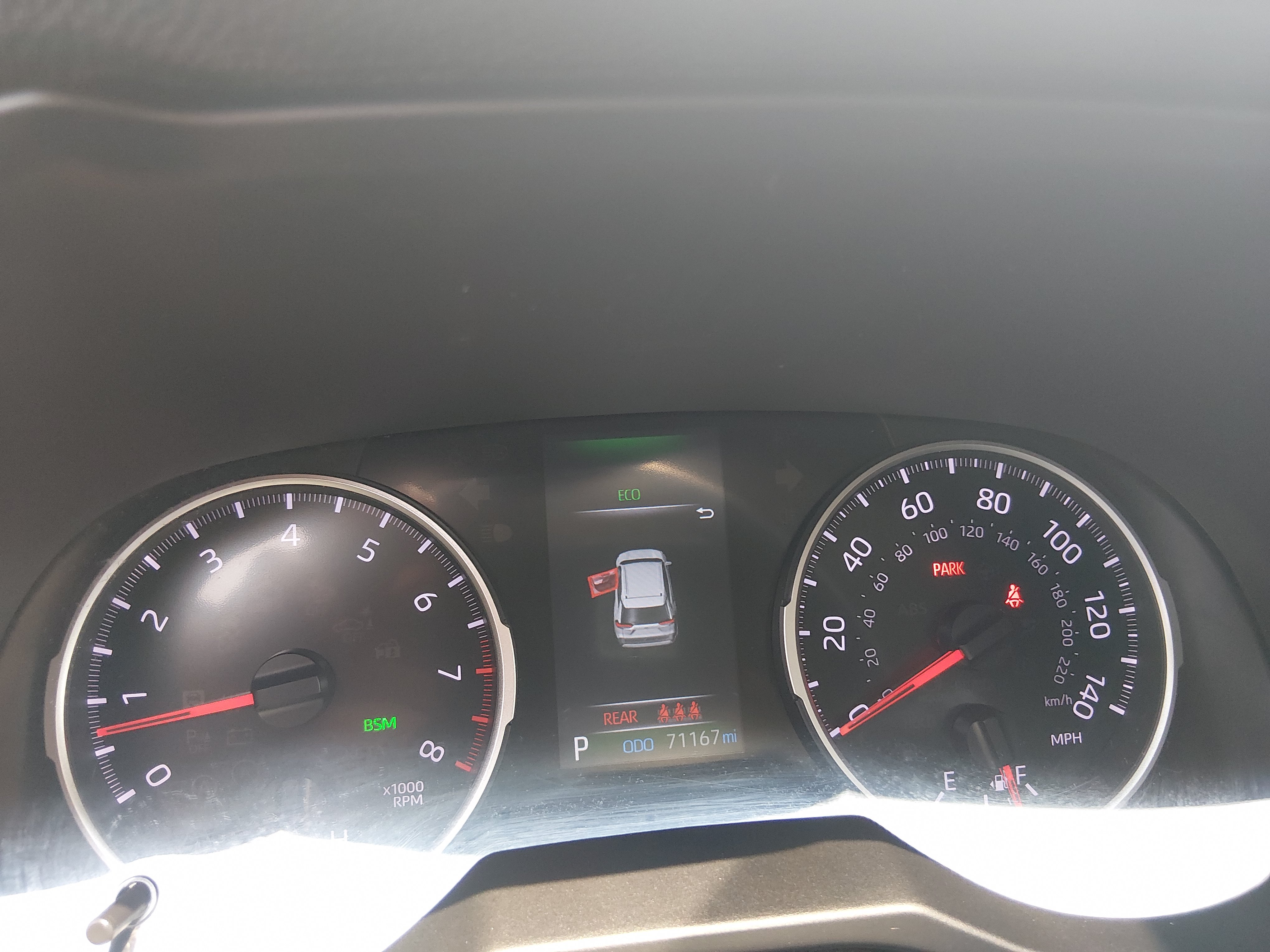 2022 Toyota RAV4 XLE - Photo 14
