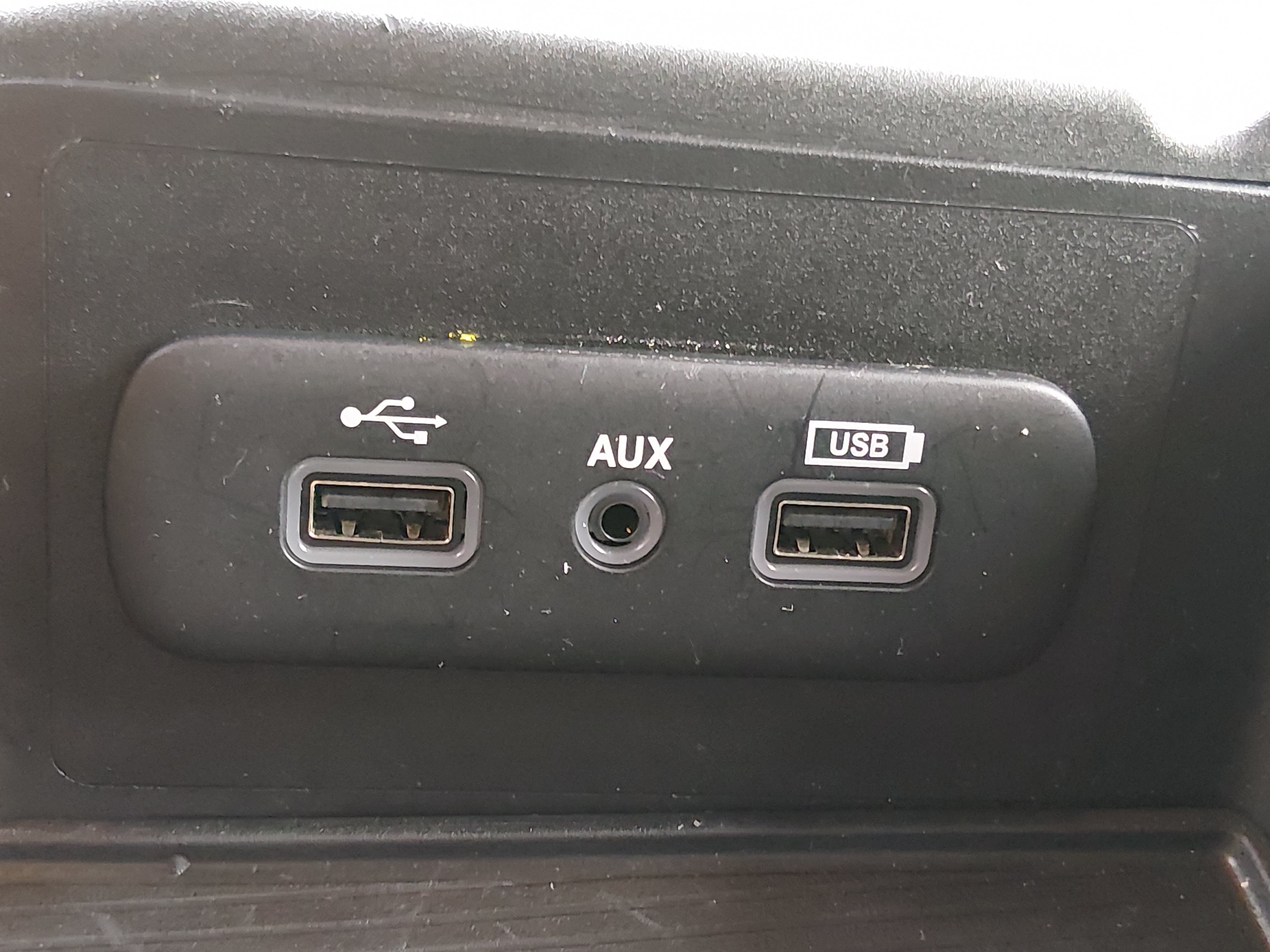 2024 RAM Ram 1500 Classic SLT - Photo 19