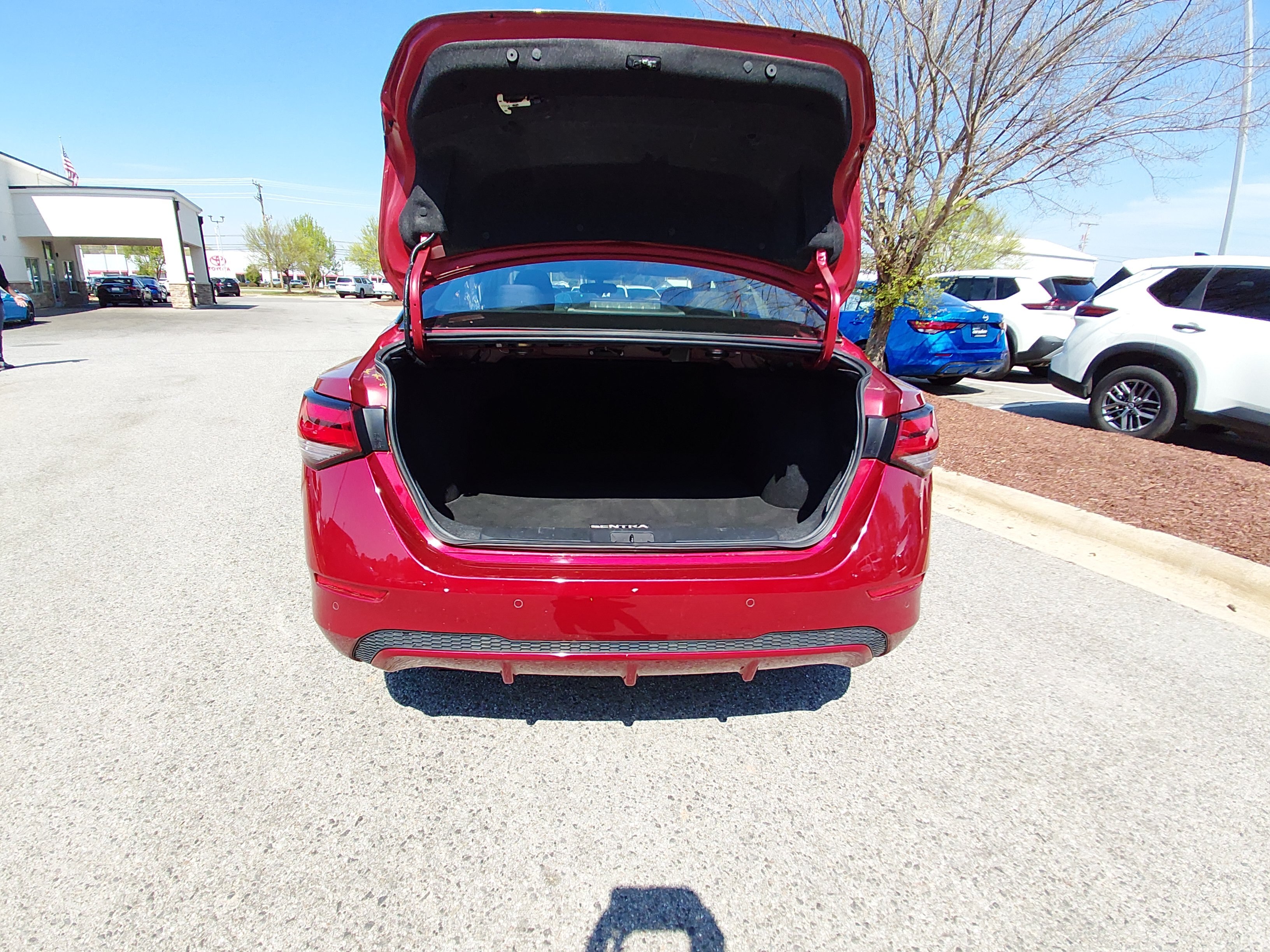 2024 Nissan Sentra SV - Photo 11