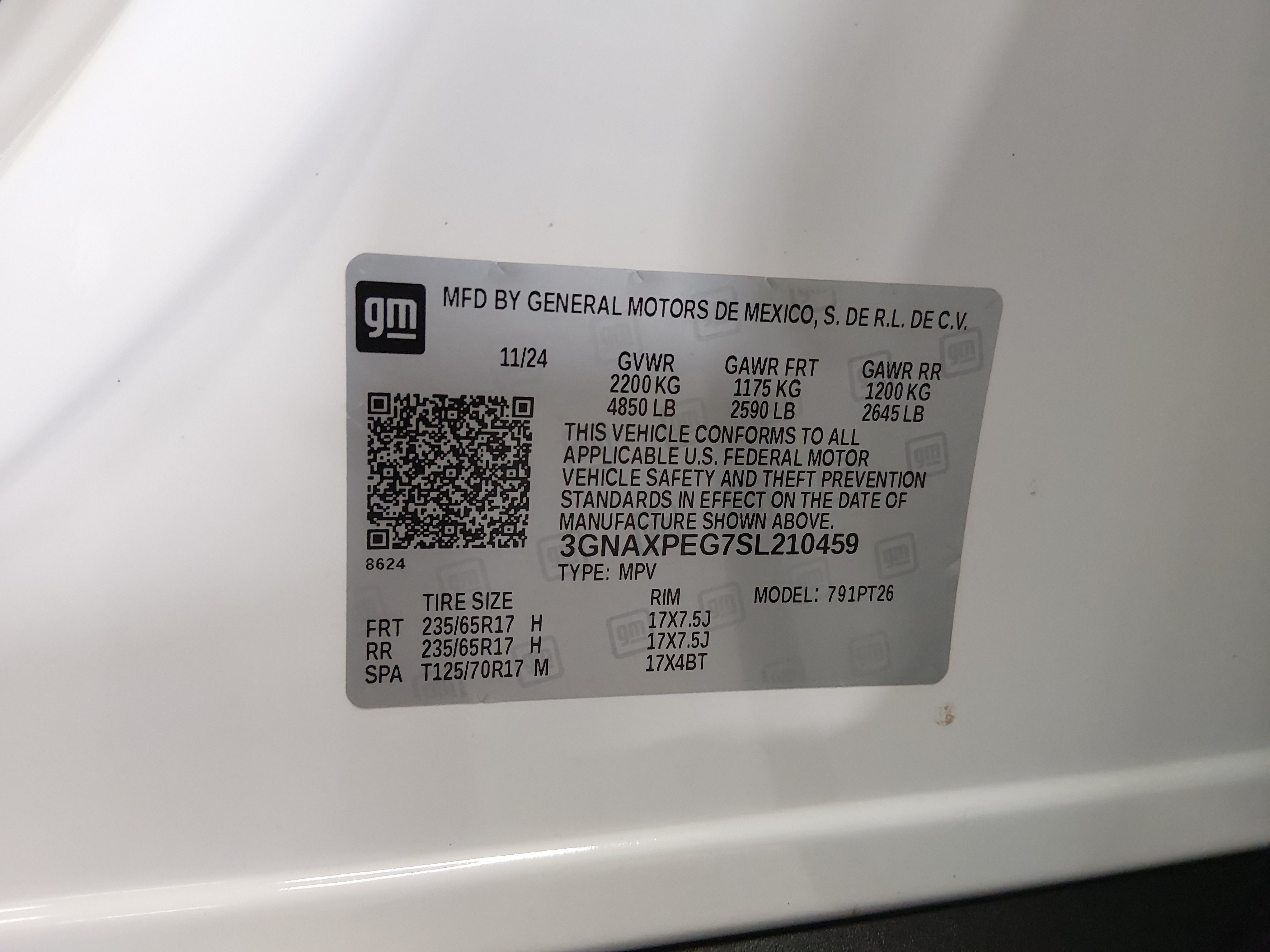2025 Chevrolet Equinox LT - Photo 19