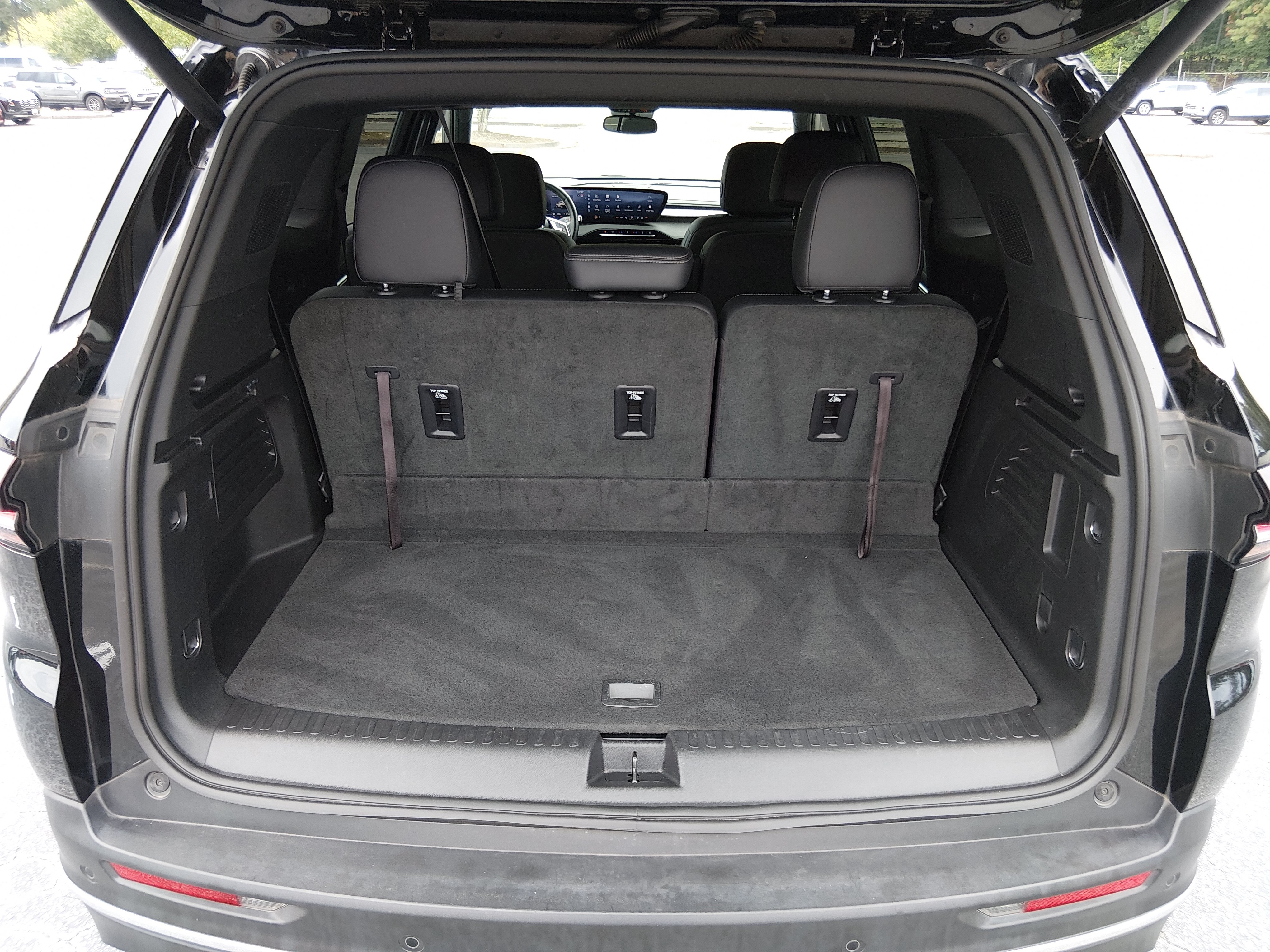2025 Buick Enclave Preferred - Photo 11
