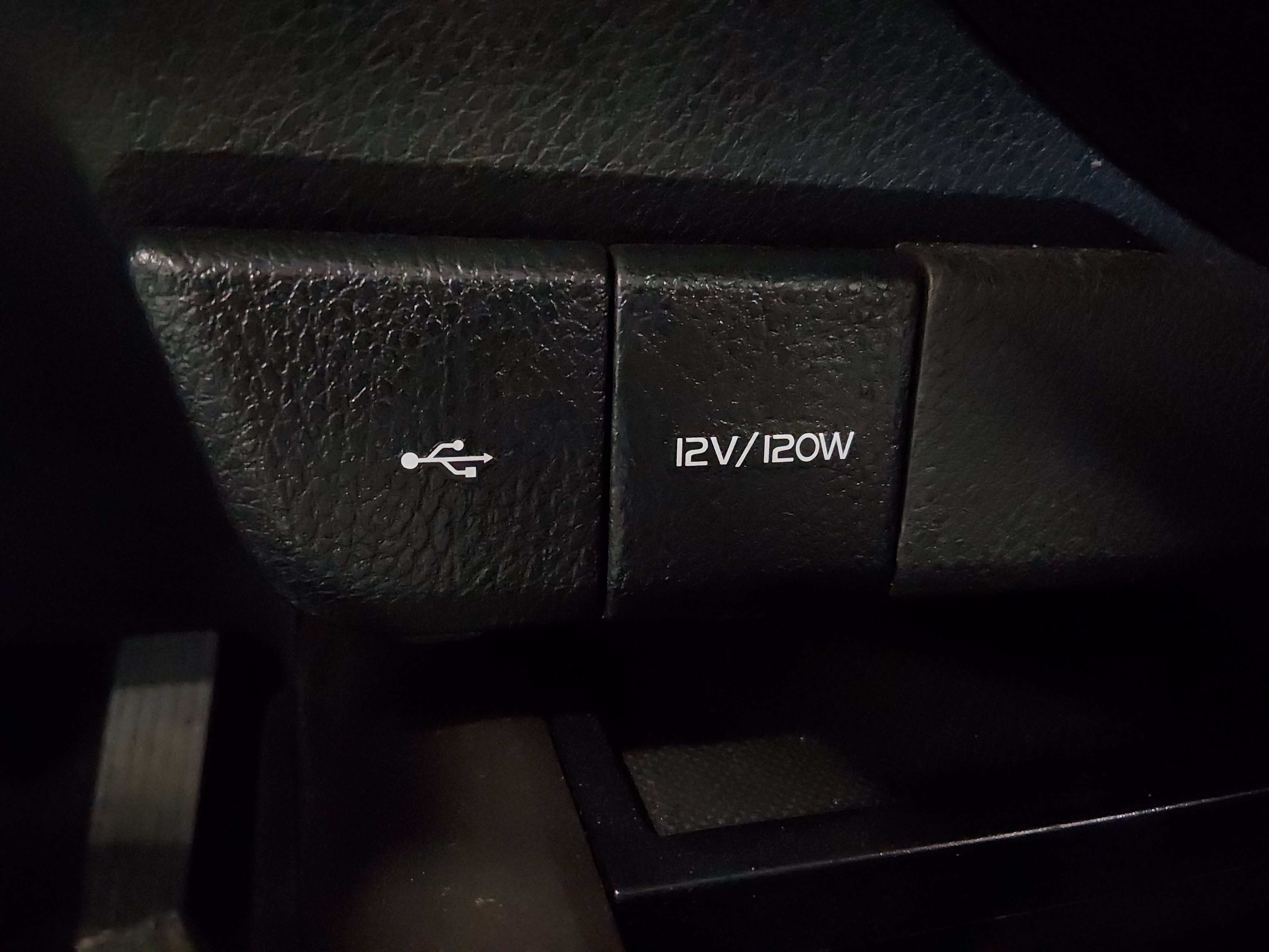 2024 Toyota Camry SE - Photo 17