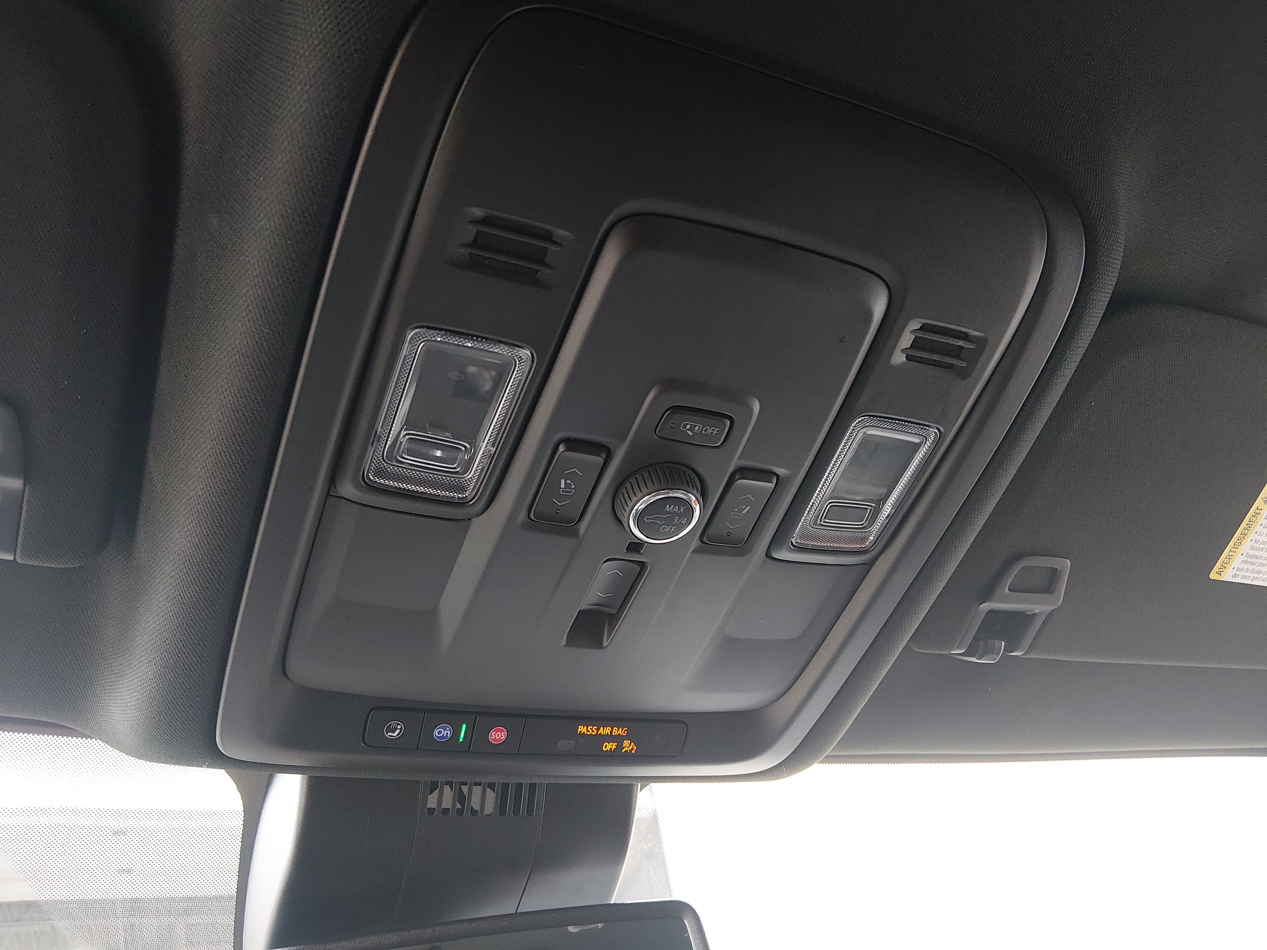 2025 GMC Yukon Denali - Photo 20