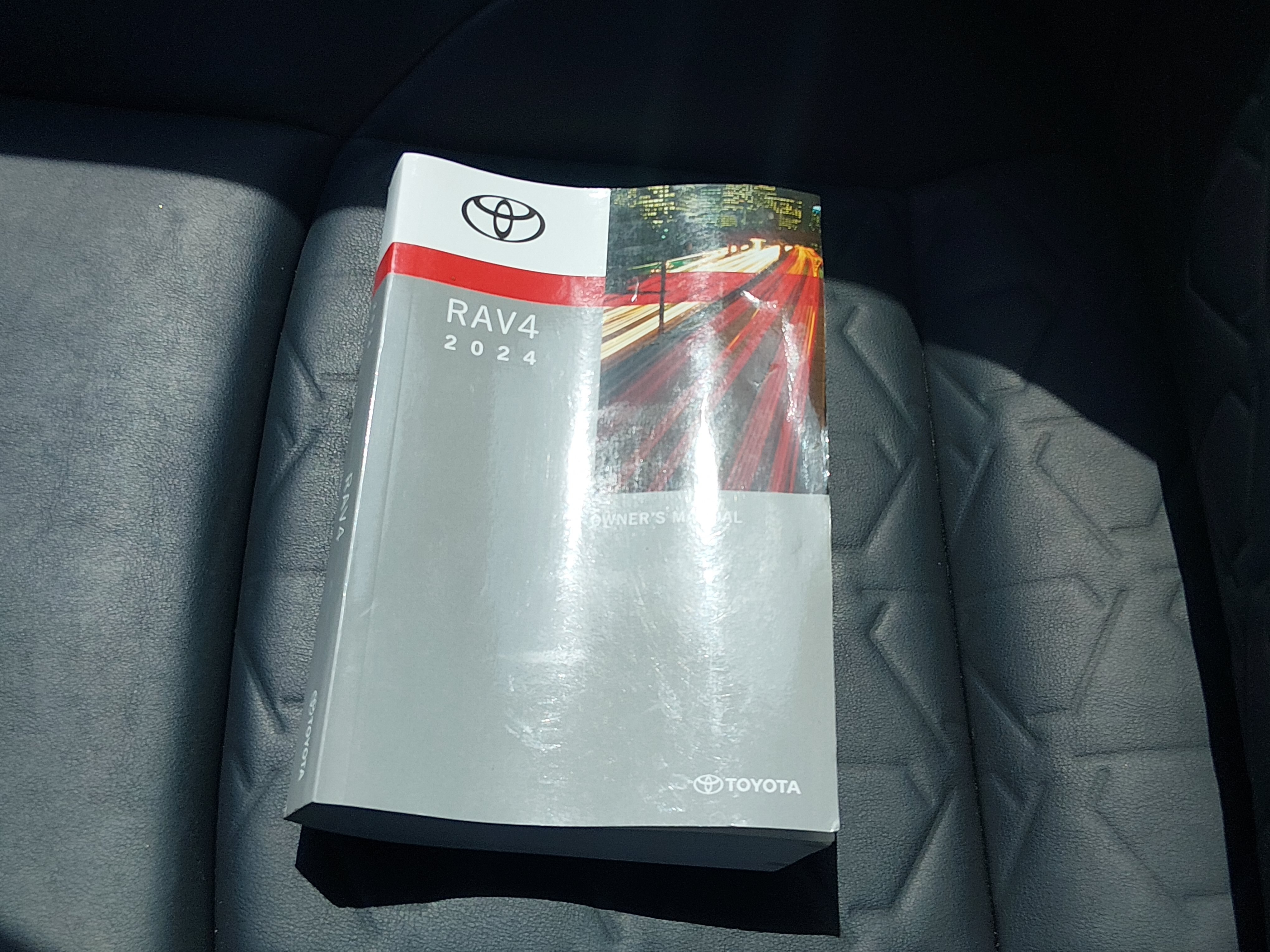 2024 Toyota RAV4 Adventure - Photo 19