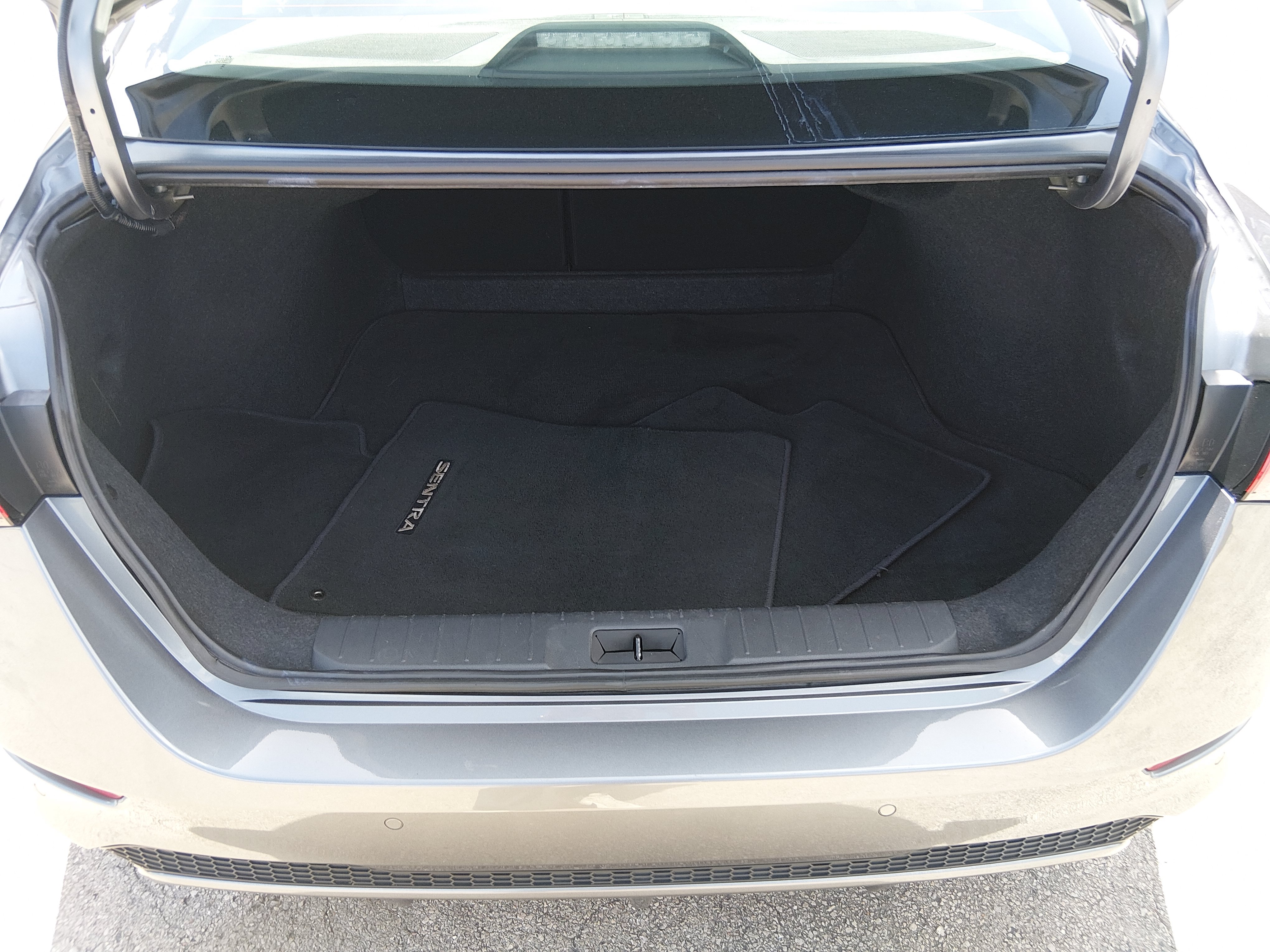 2024 Nissan Sentra SV - Photo 11