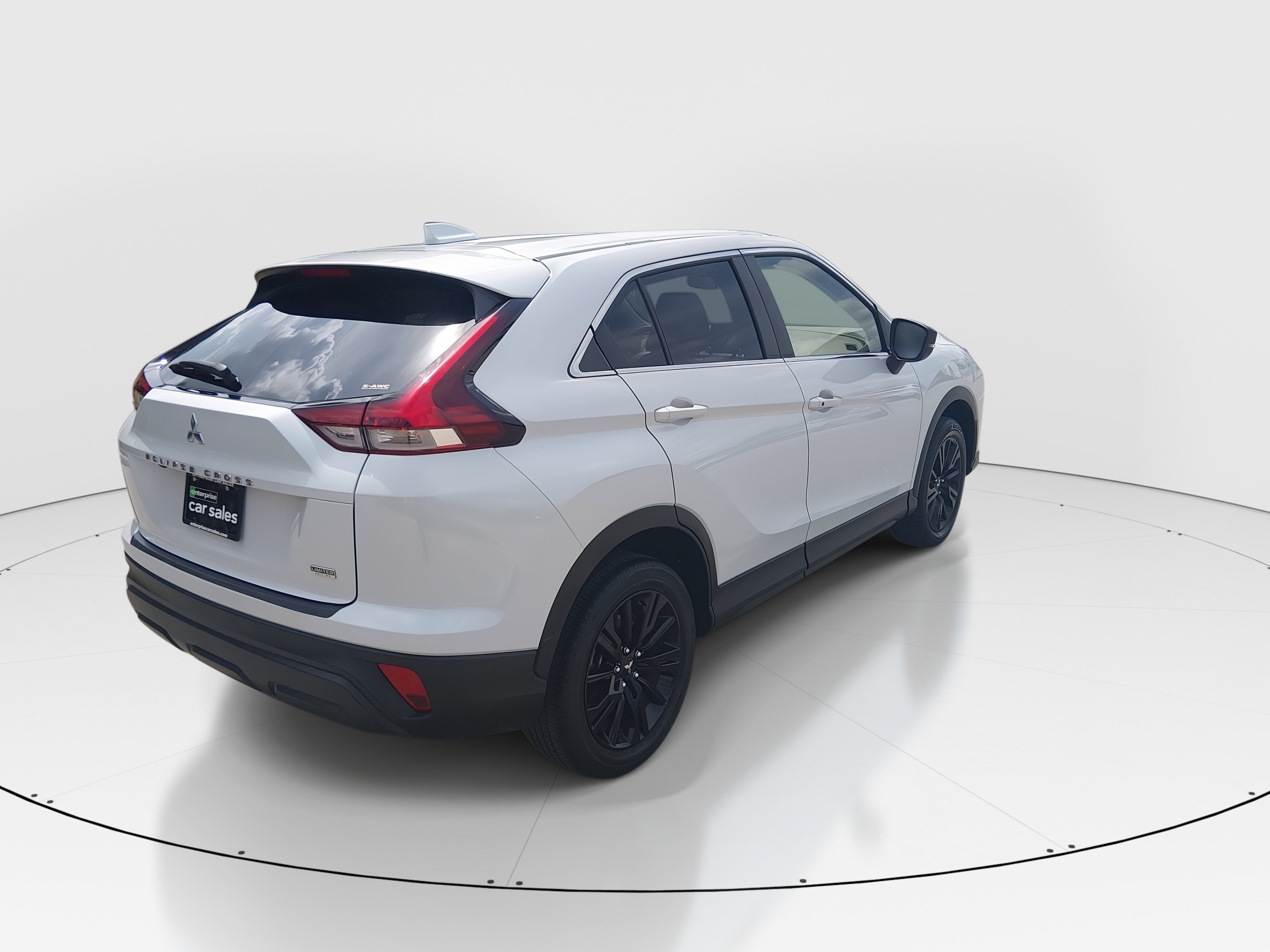 2024 Mitsubishi Eclipse Cross LE - Photo 7