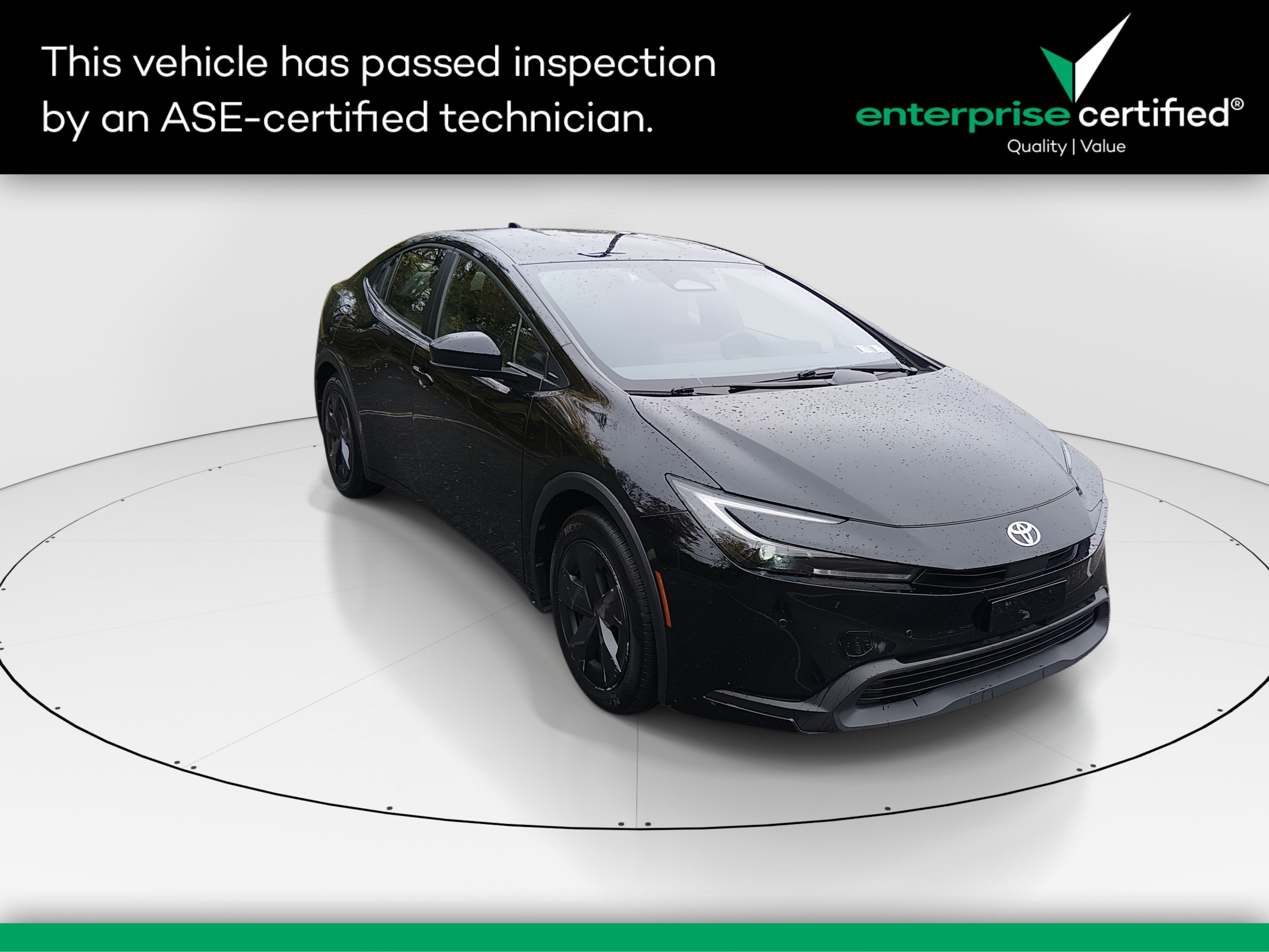 2025 Toyota Prius LE