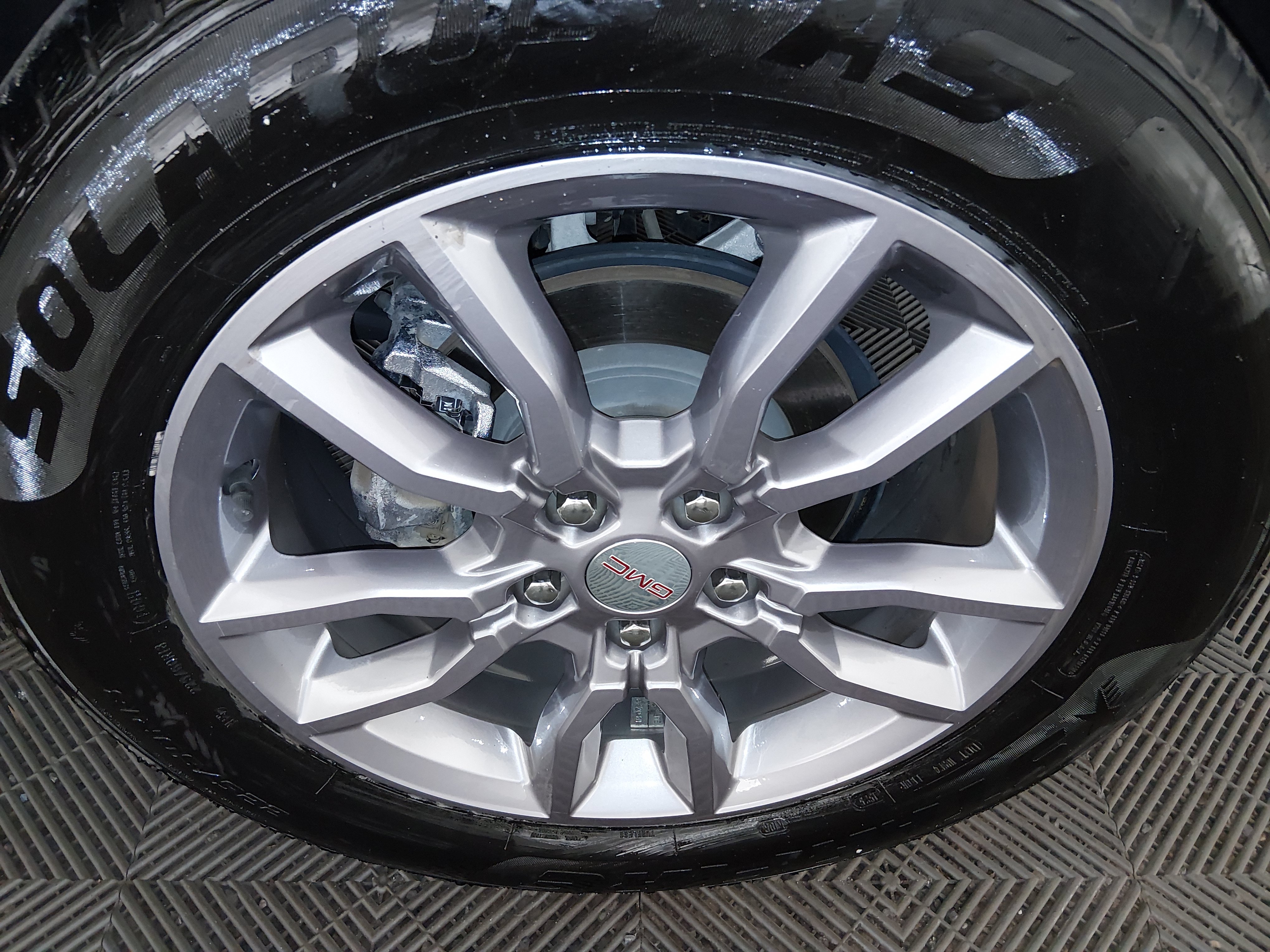 2023 GMC Terrain SLT - Photo 10