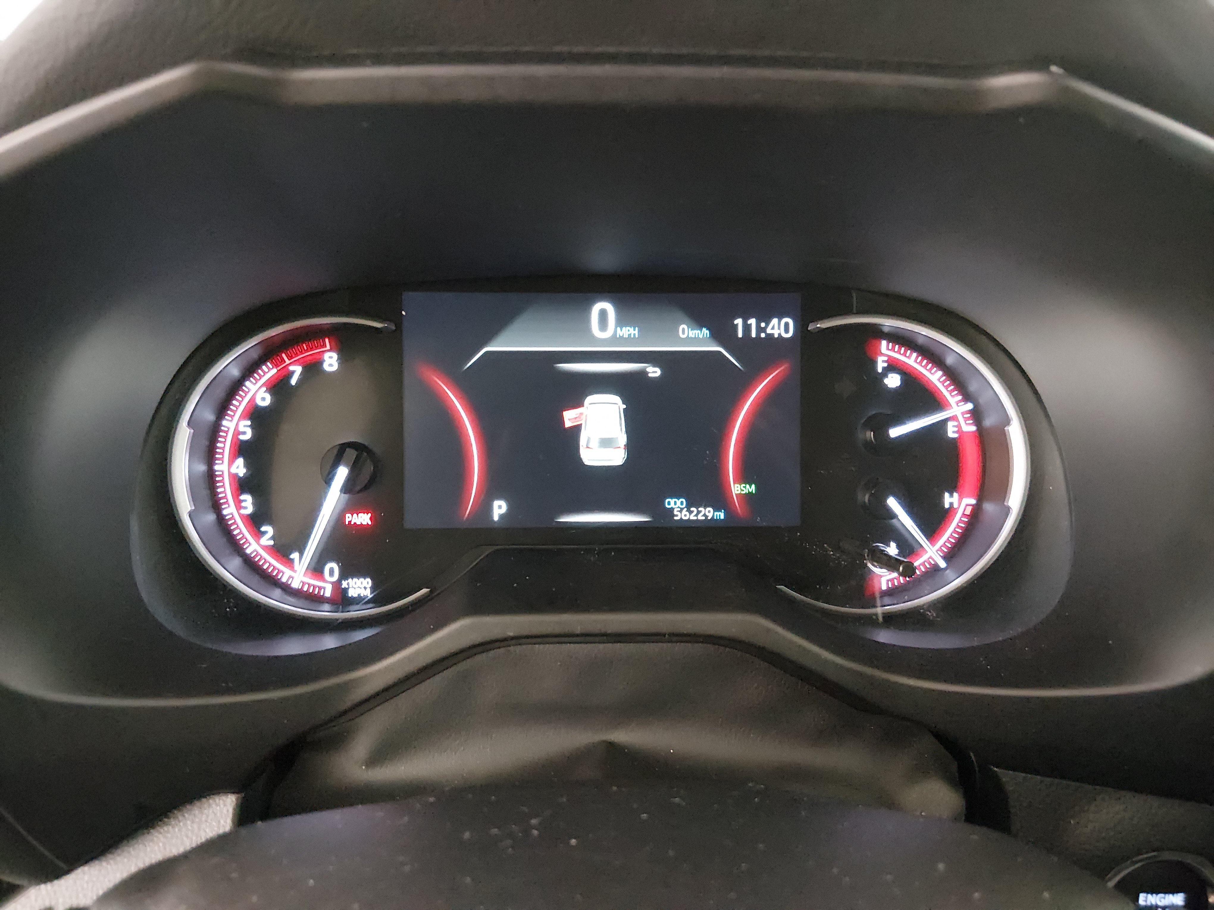 2024 Toyota RAV4 XLE - Photo 14