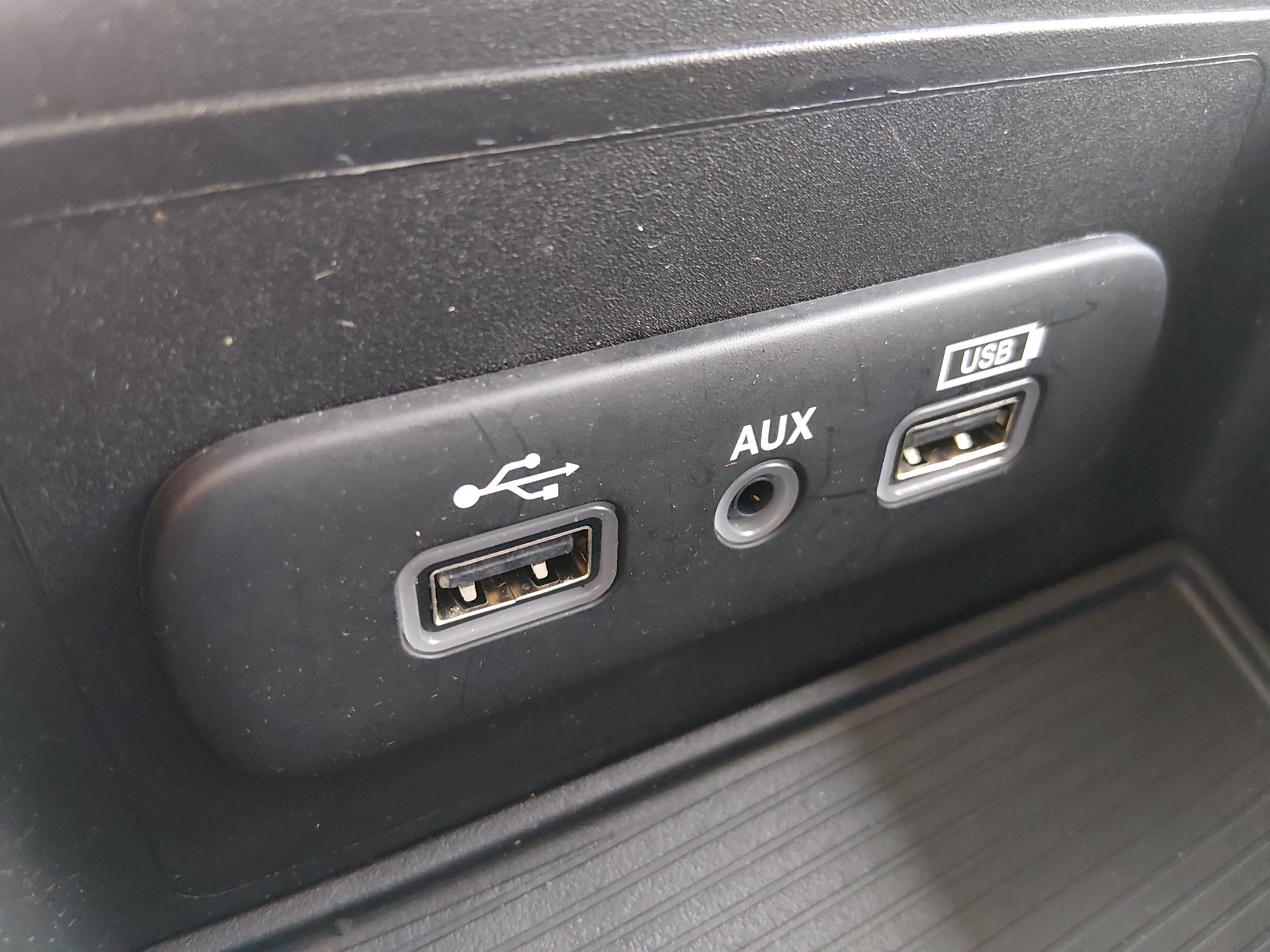 2024 RAM Ram 1500 Classic SLT - Photo 19