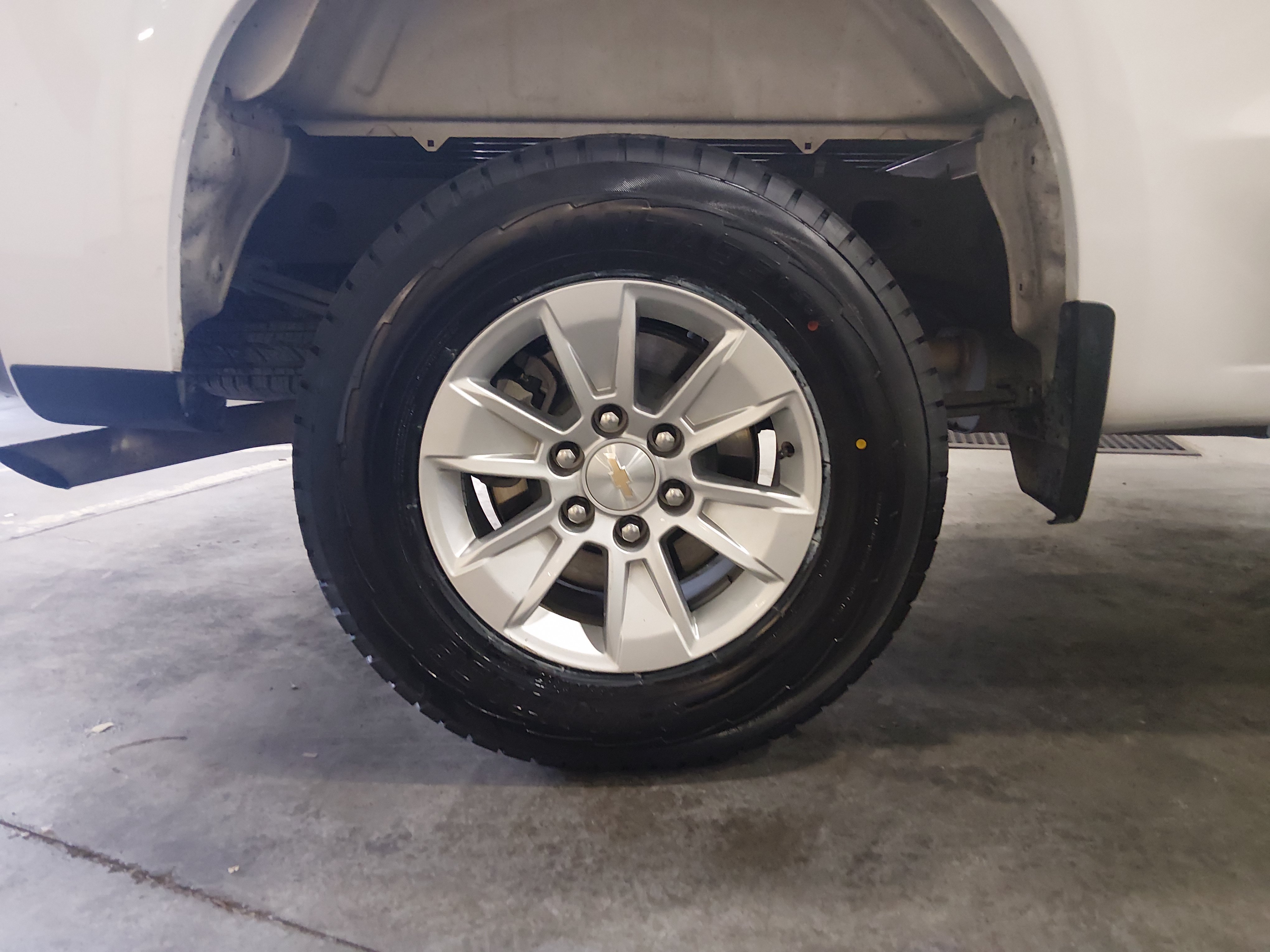 2025 Chevrolet Silverado 1500 LT - Photo 10