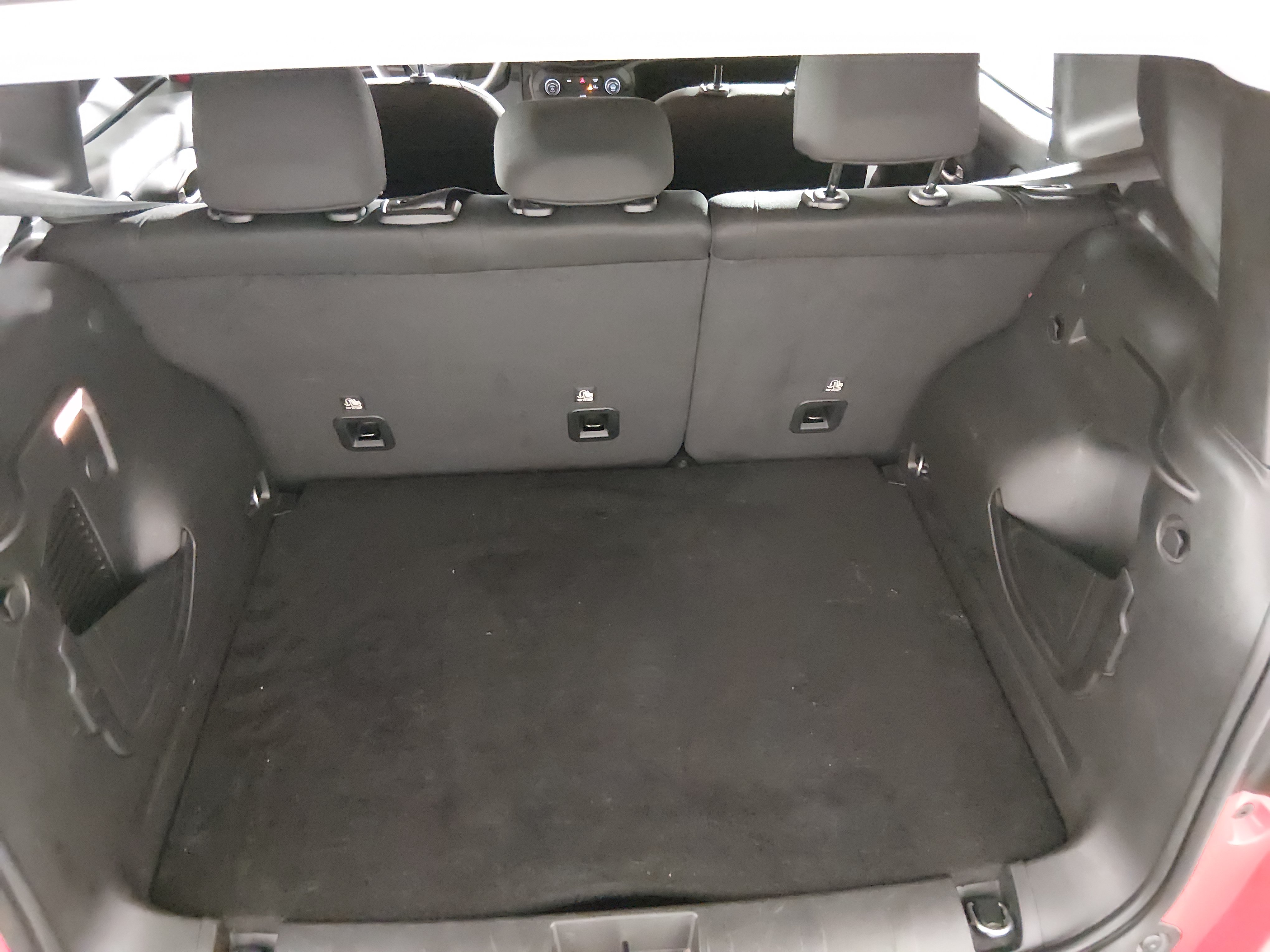 2023 Jeep Renegade Latitude - Photo 11