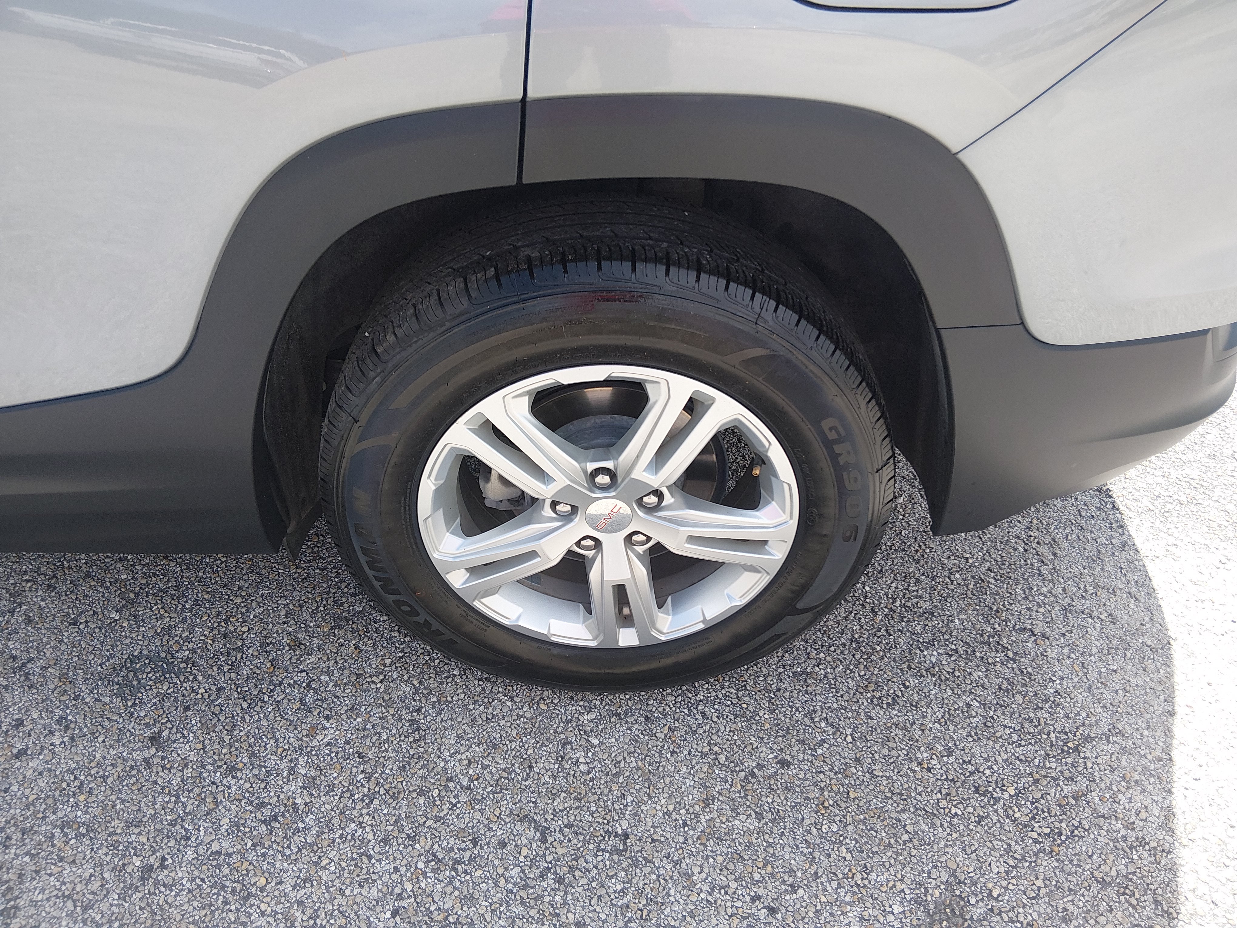 2024 GMC Terrain SLE - Photo 10