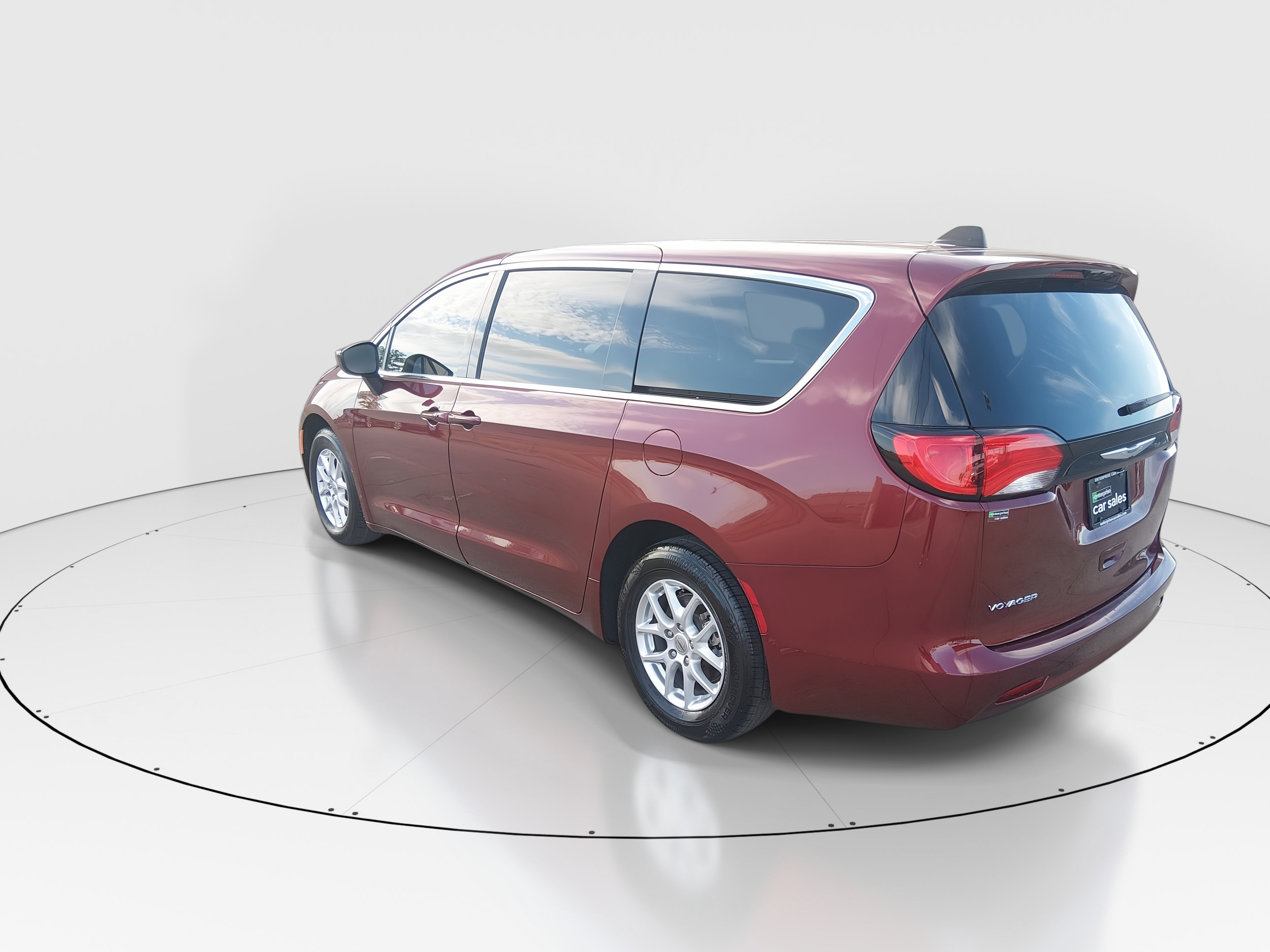 2023 Chrysler Voyager 5