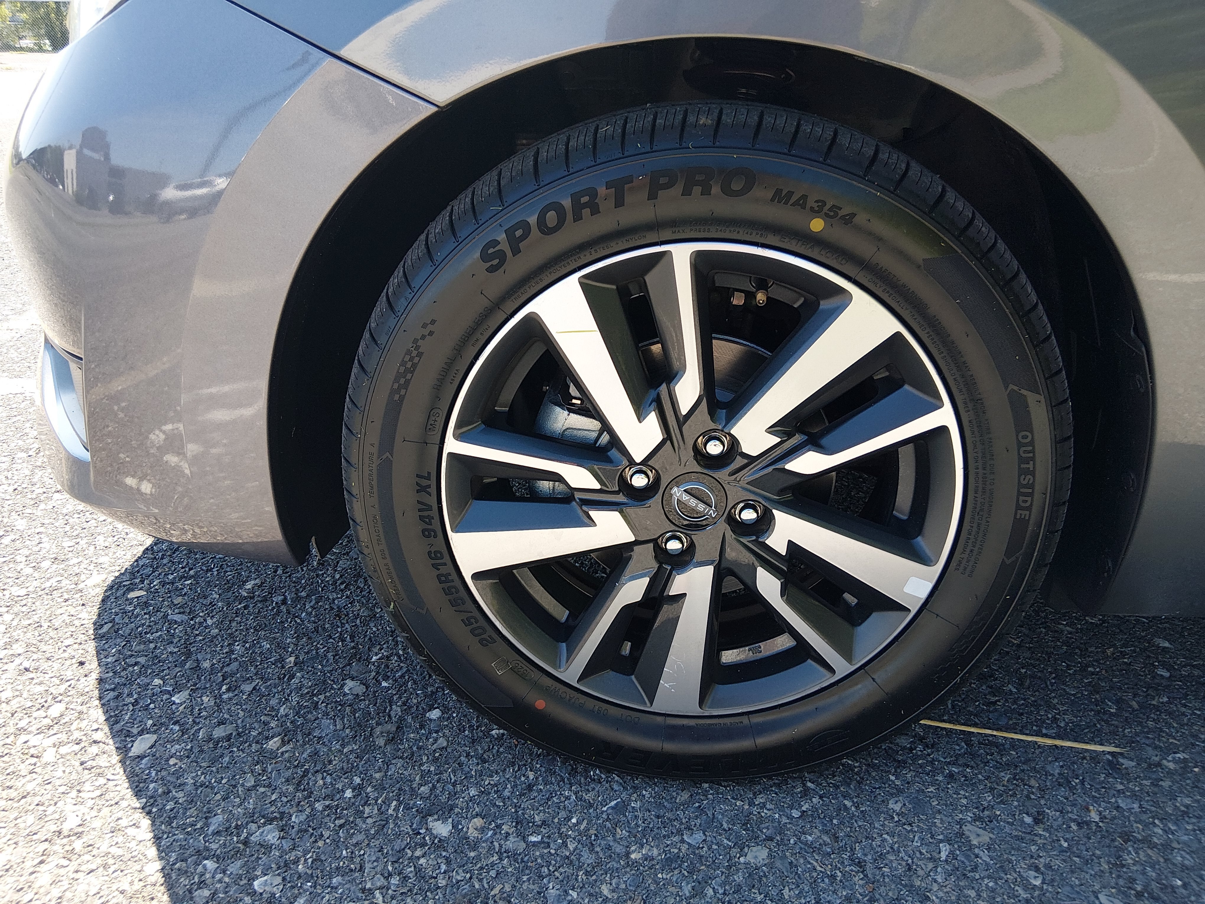 2024 Nissan Versa Sedan SV - Photo 10