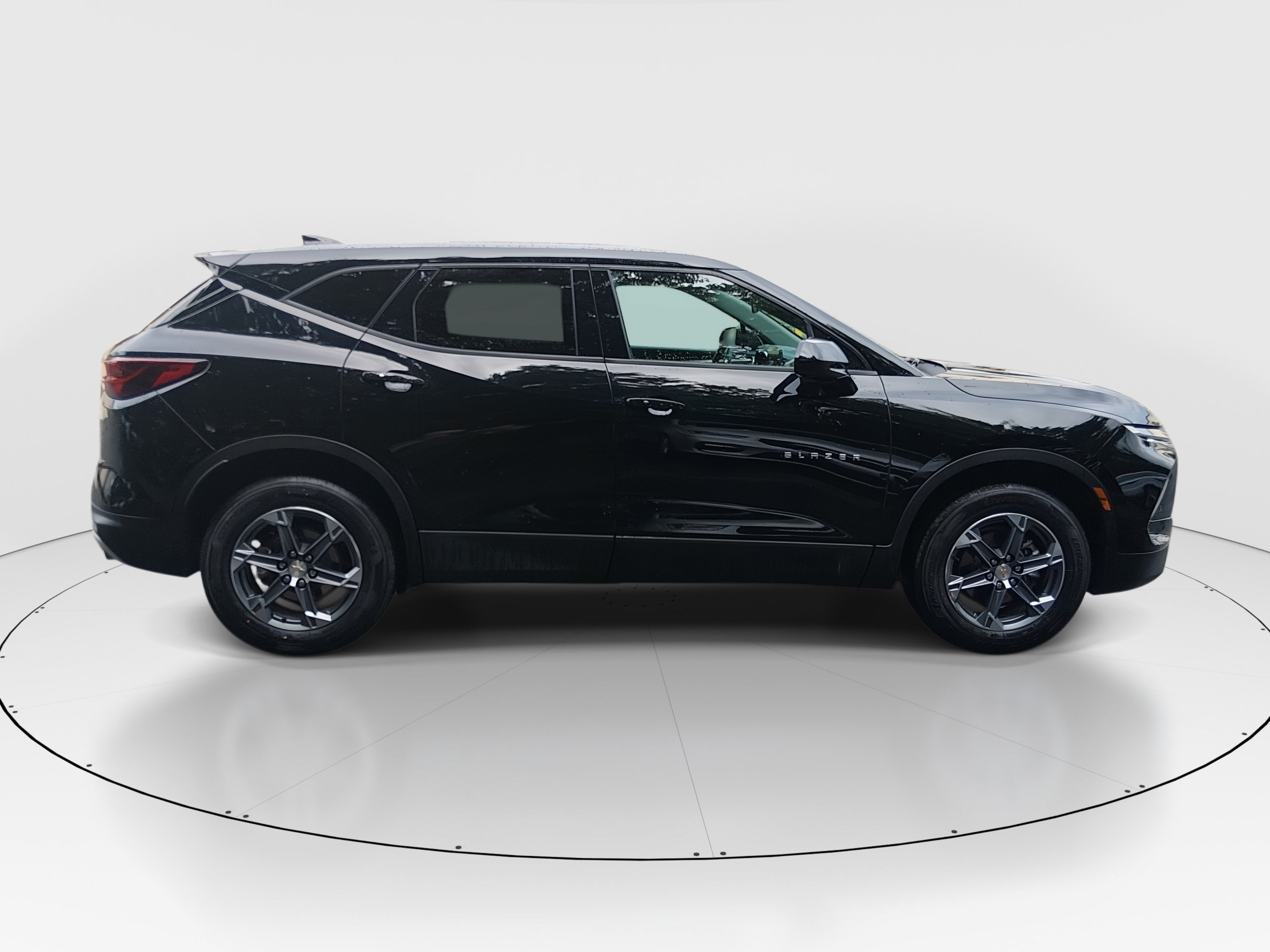 2025 Chevrolet Blazer 2LT - Photo 8